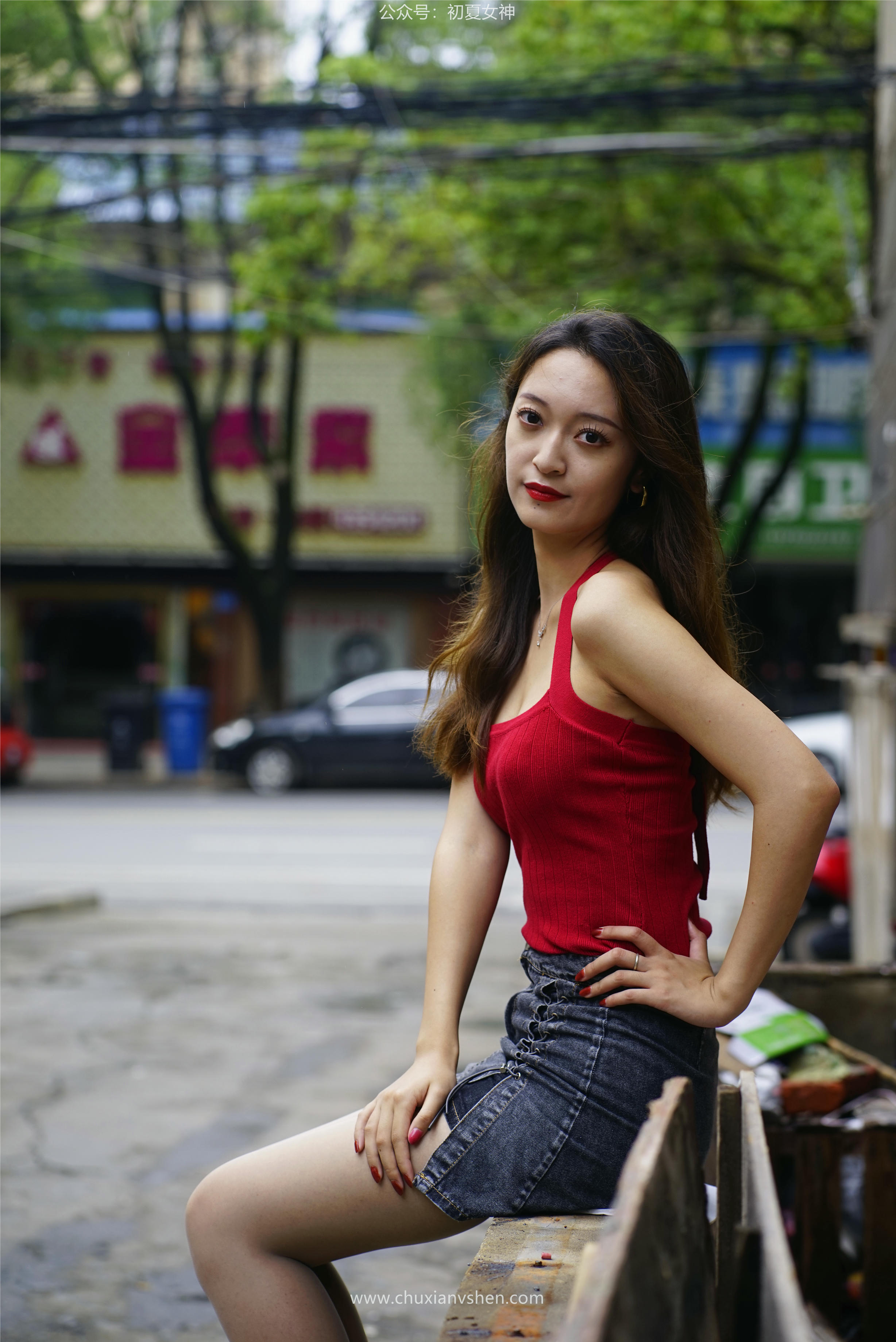 初夏女神 NO.045 依依 复古街头[130P+1V／4.44GB]_第7集