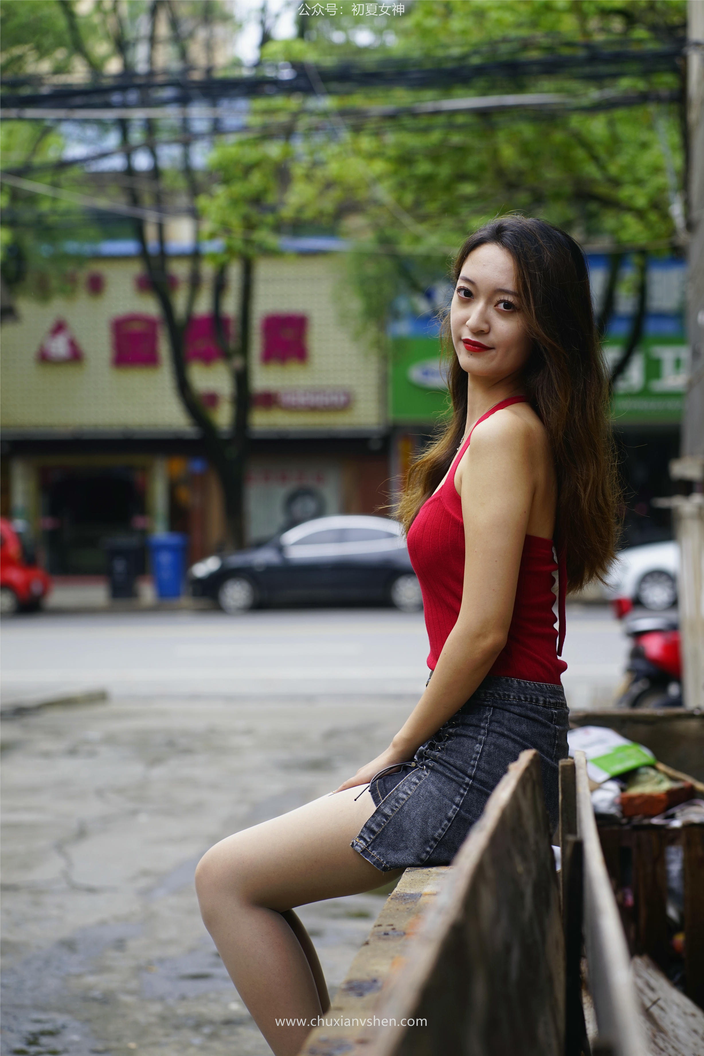 初夏女神 NO.045 依依 复古街头[130P+1V／4.44GB]_第7集