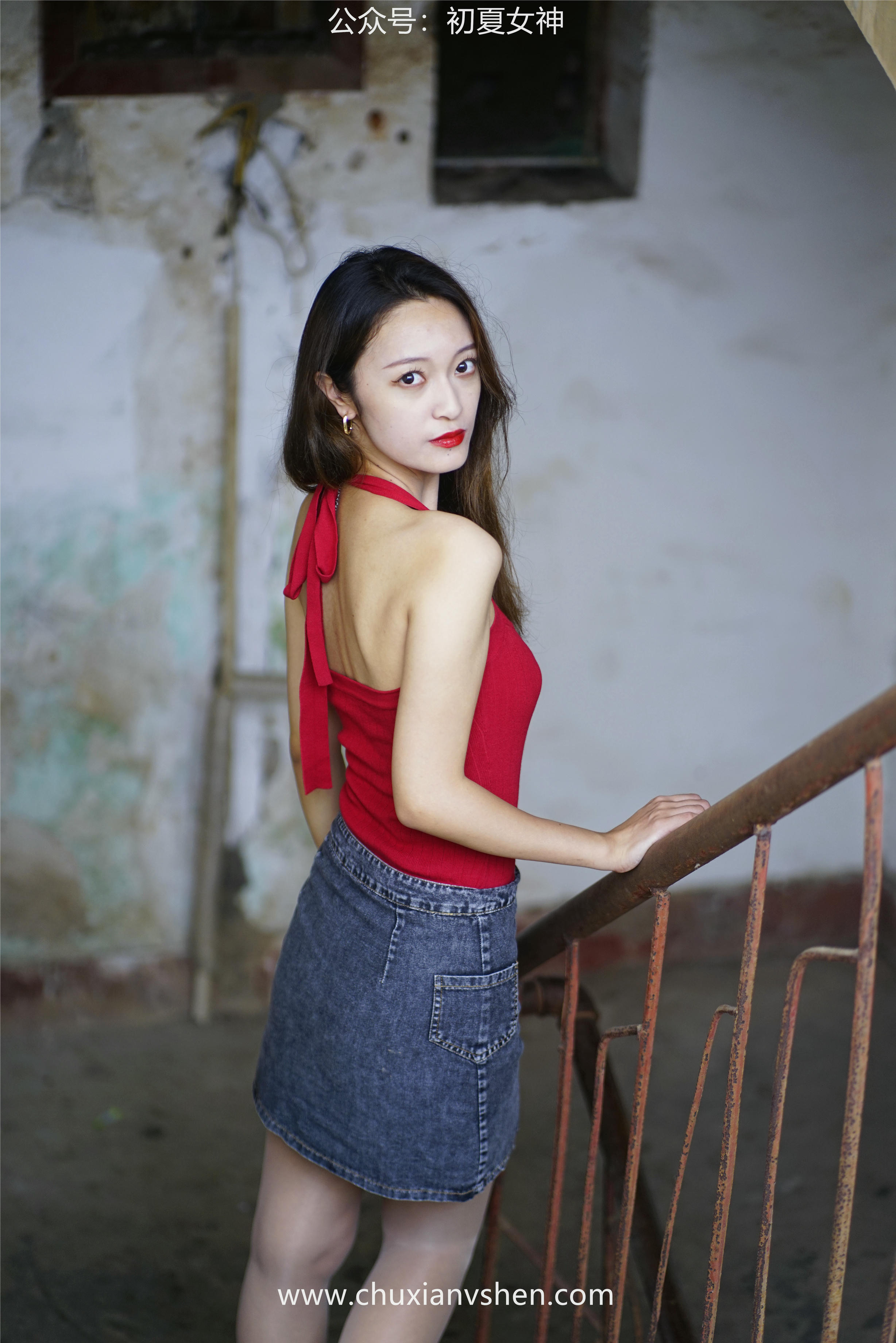 初夏女神 NO.045 依依 复古街头[130P+1V／4.44GB]_第2集