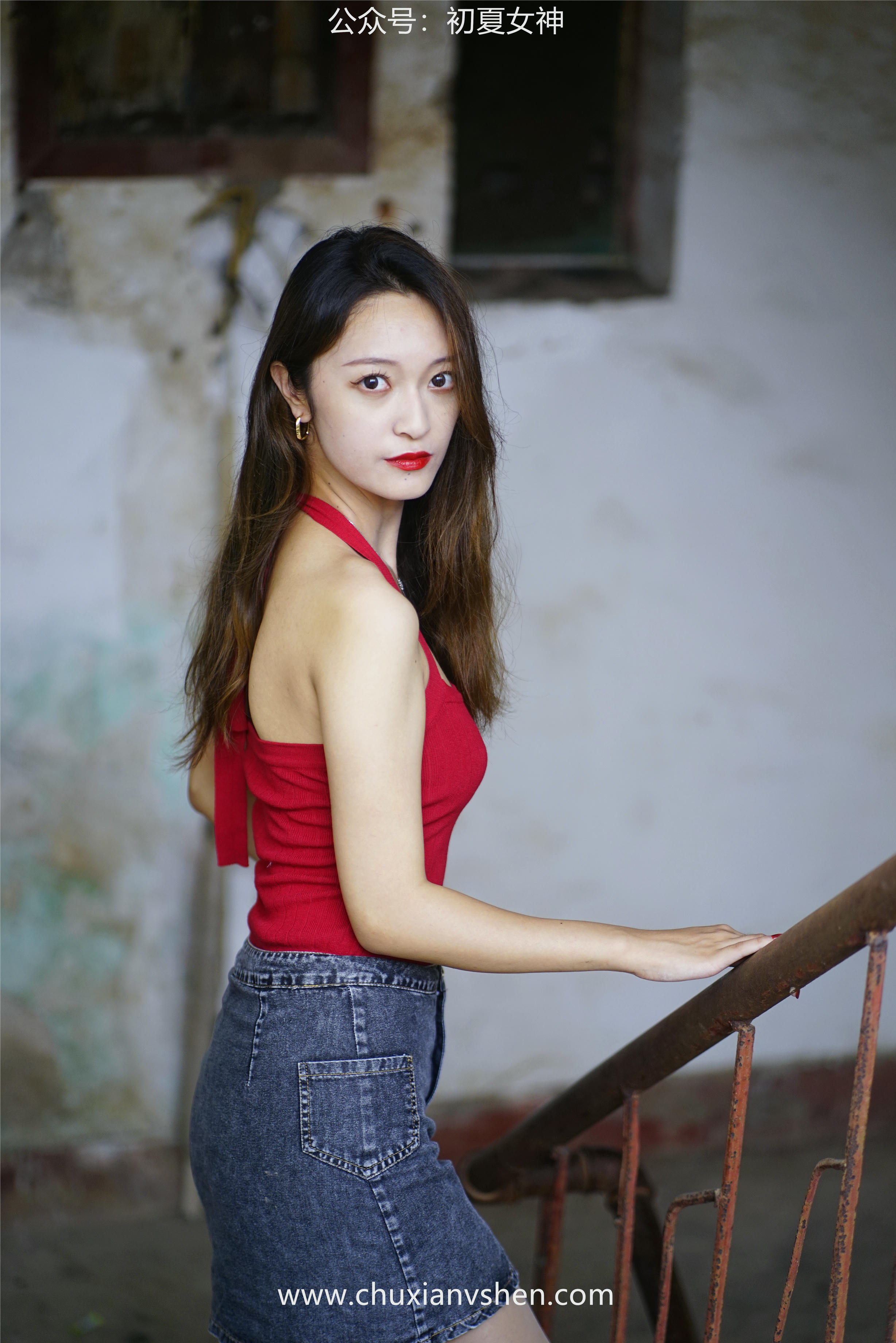 初夏女神 NO.045 依依 复古街头[130P+1V／4.44GB]_第2集