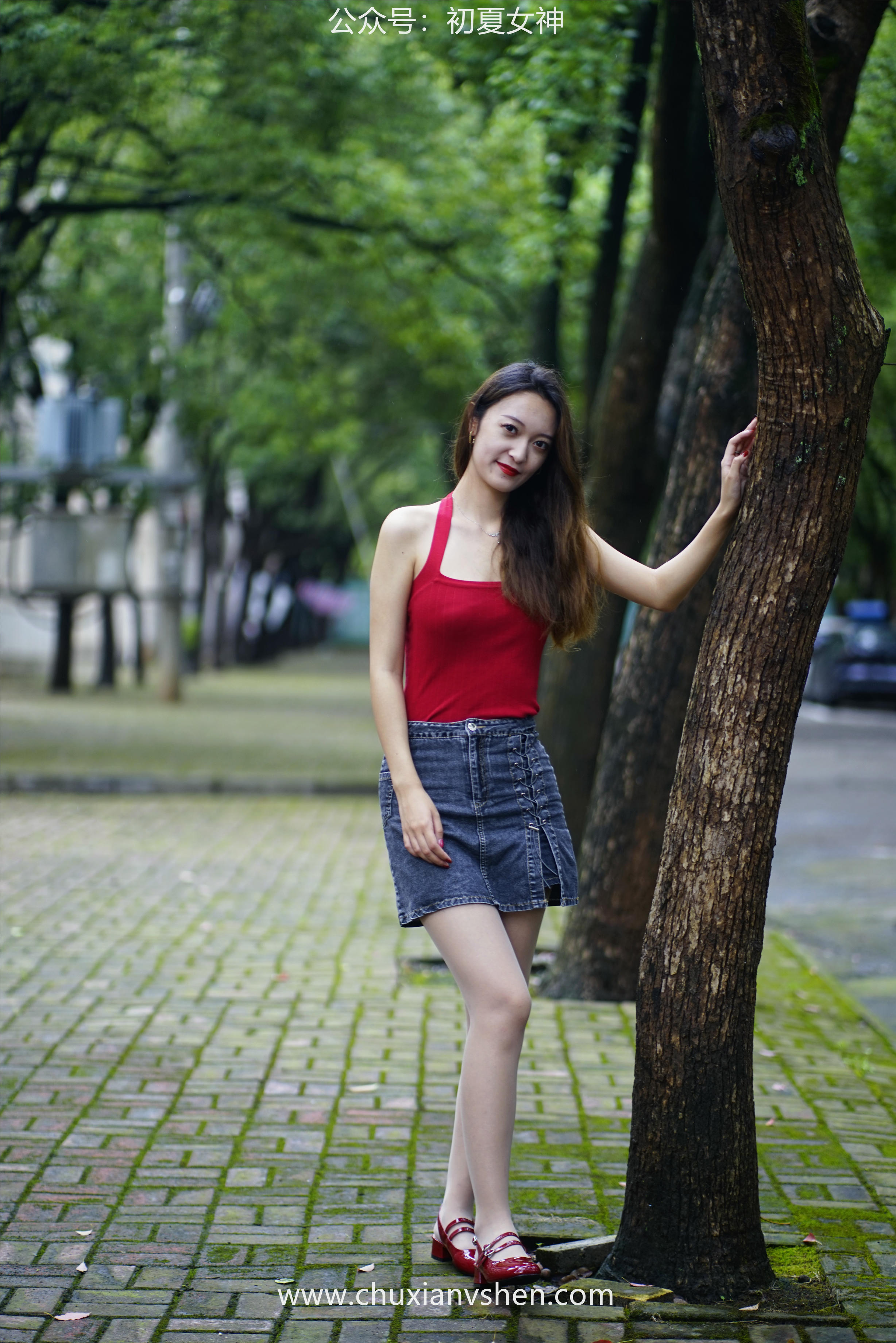 初夏女神 NO.045 依依 复古街头[130P+1V／4.44GB]_第4集