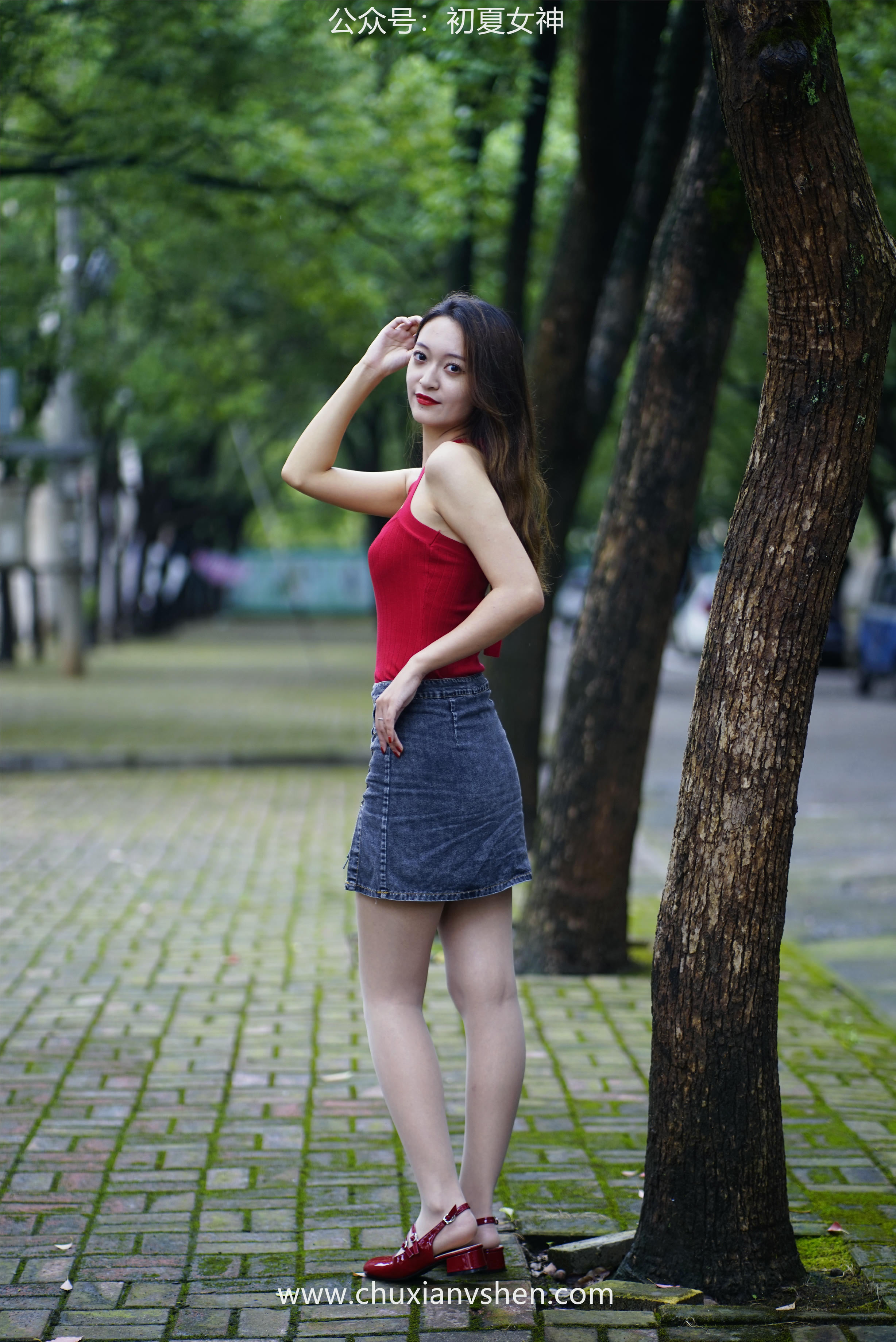 初夏女神 NO.045 依依 复古街头[130P+1V／4.44GB]_第4集