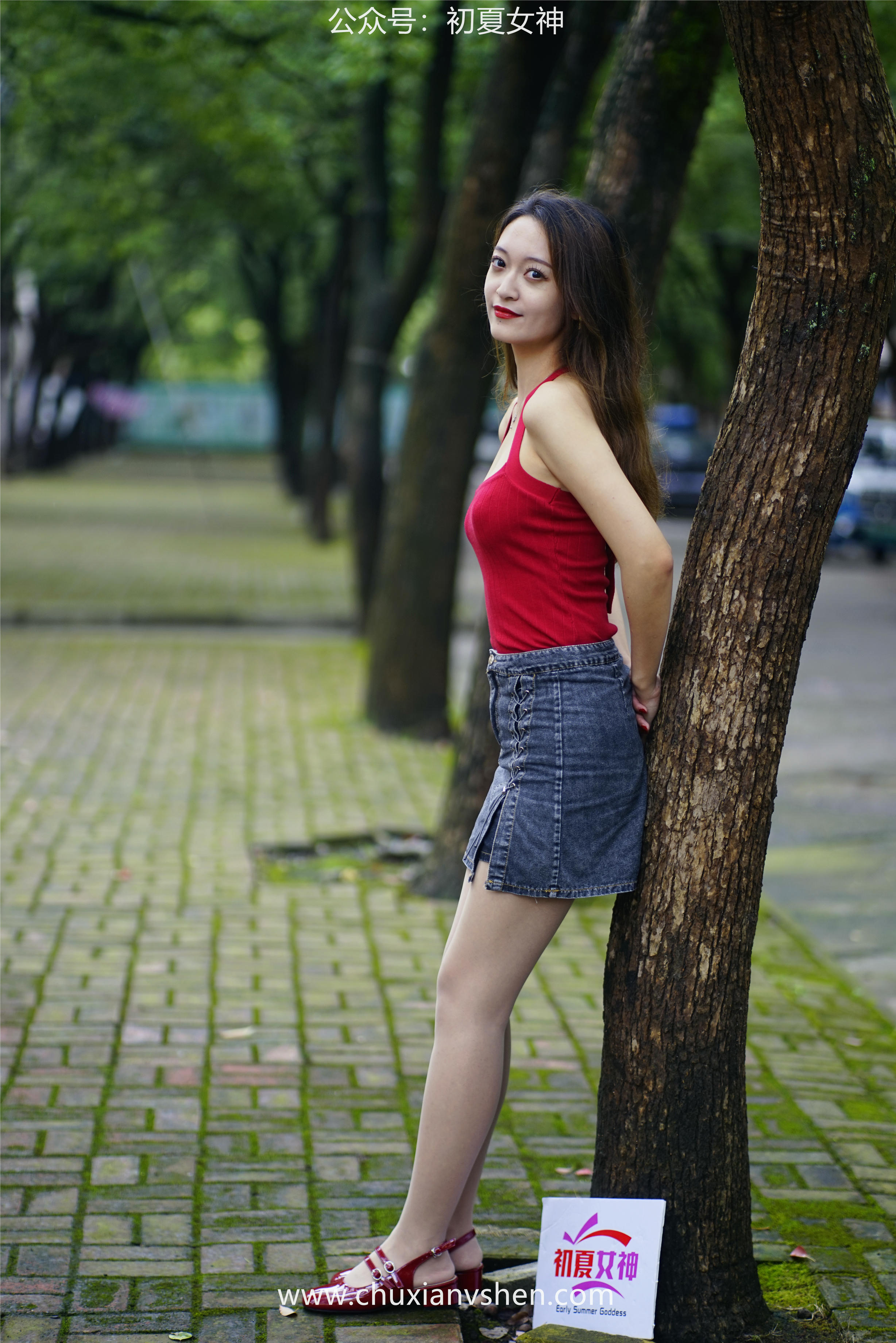 初夏女神 NO.045 依依 复古街头[130P+1V／4.44GB]_第5集