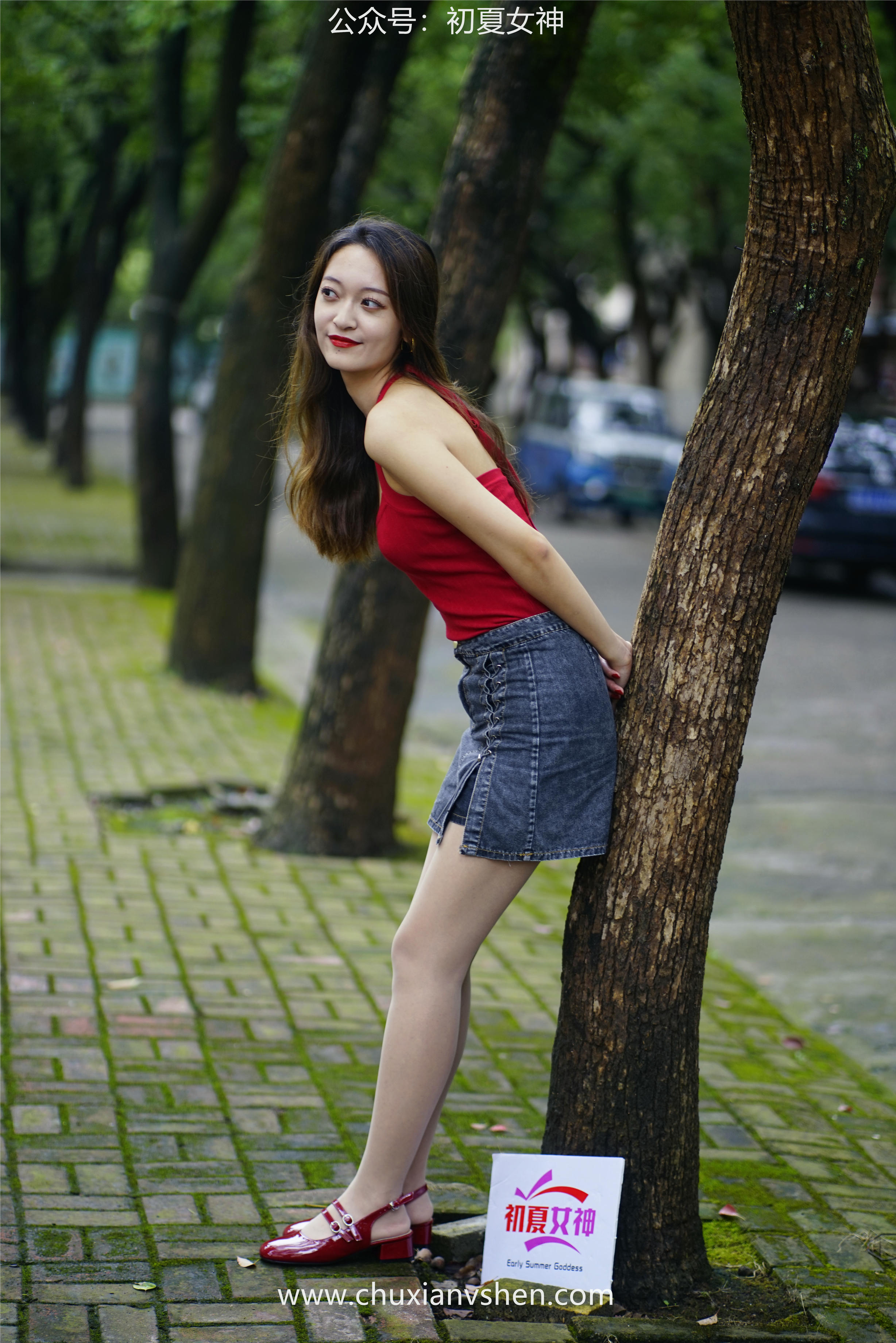 初夏女神 NO.045 依依 复古街头[130P+1V／4.44GB]_第5集