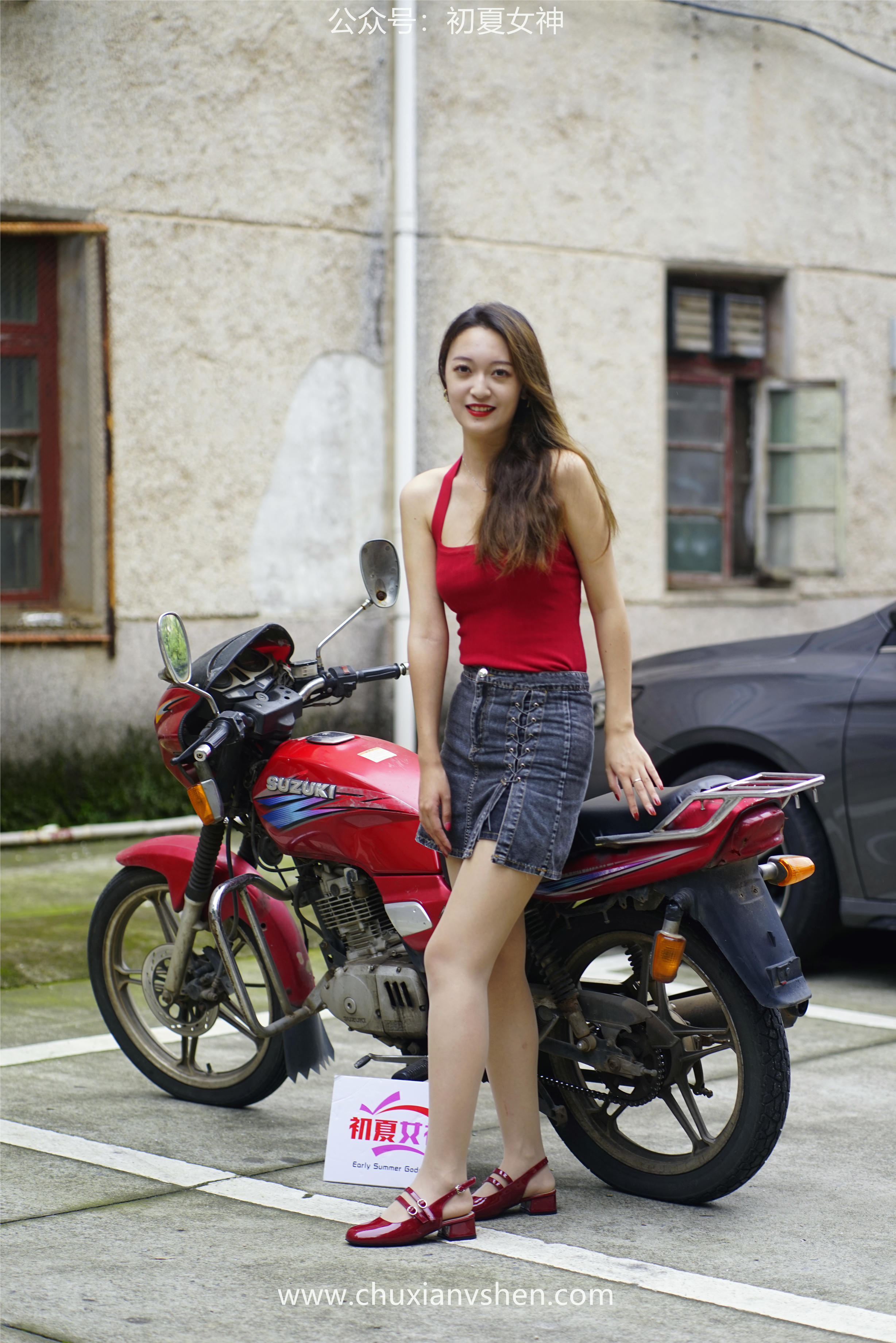 初夏女神 NO.045 依依 复古街头[130P+1V／4.44GB]_第5集