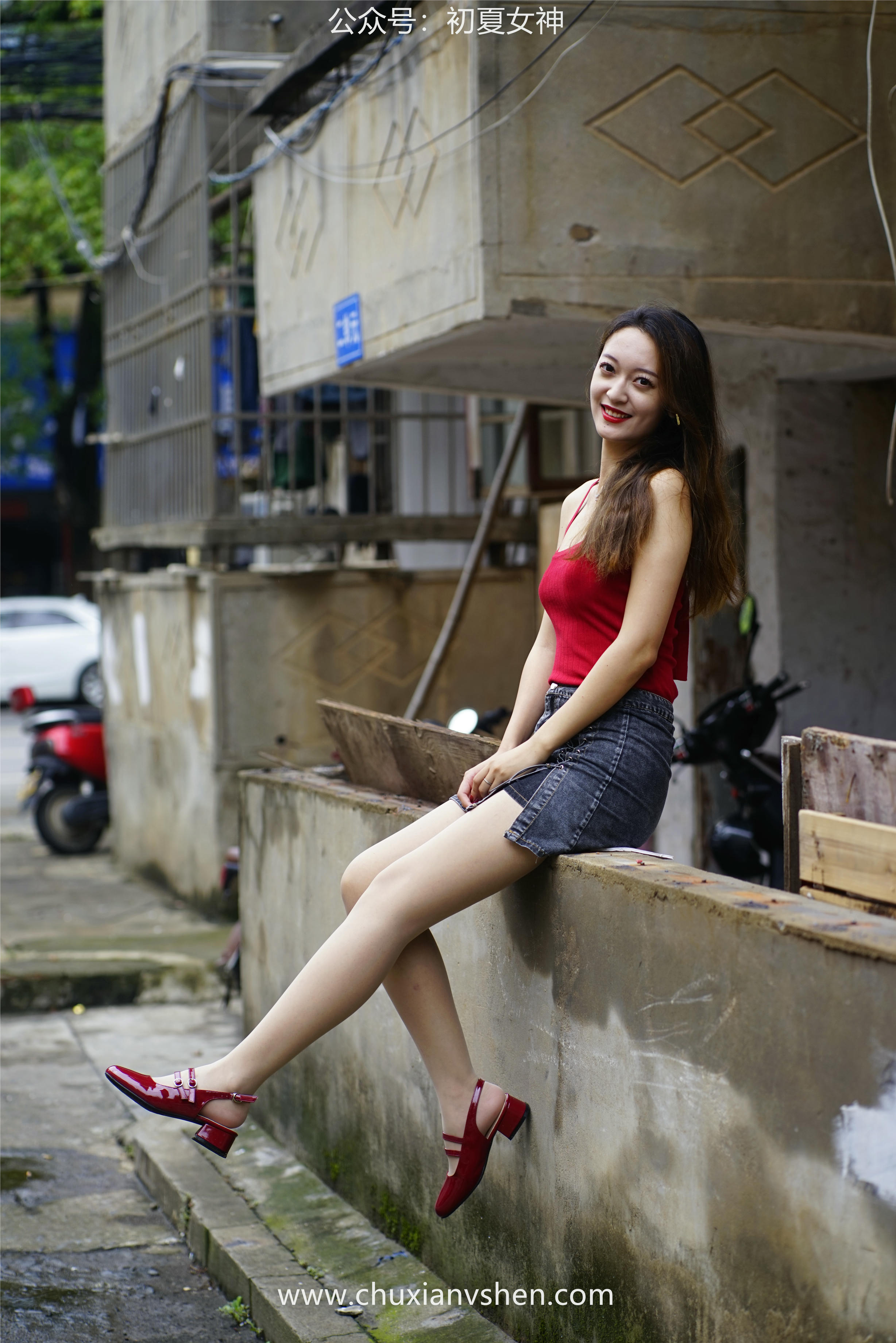 初夏女神 NO.045 依依 复古街头[130P+1V／4.44GB]_第5集