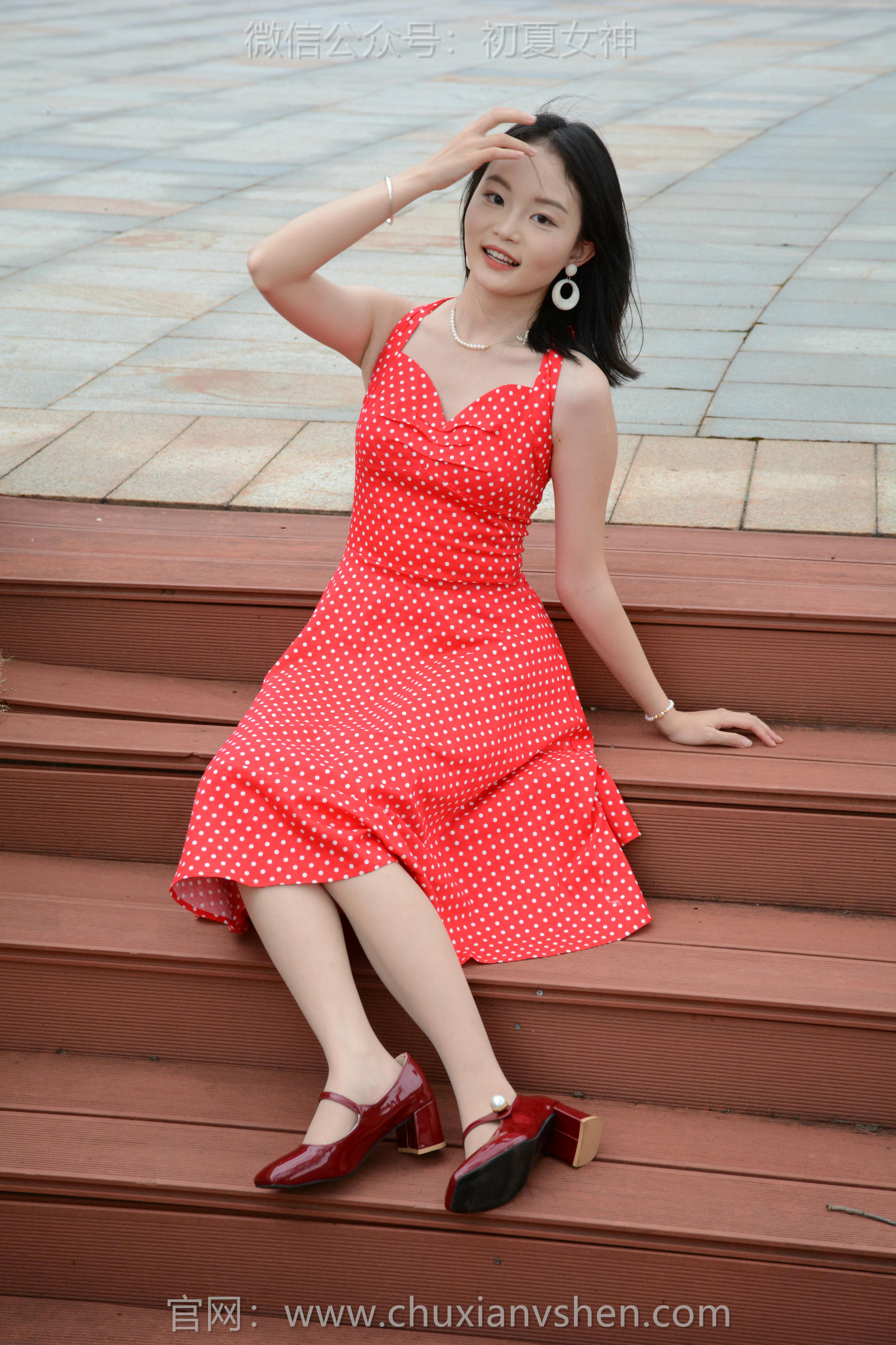 初夏女神 NO.258 双双~【港式装扮】出发点是好的，拍一期港风小姐姐嘞_第6集