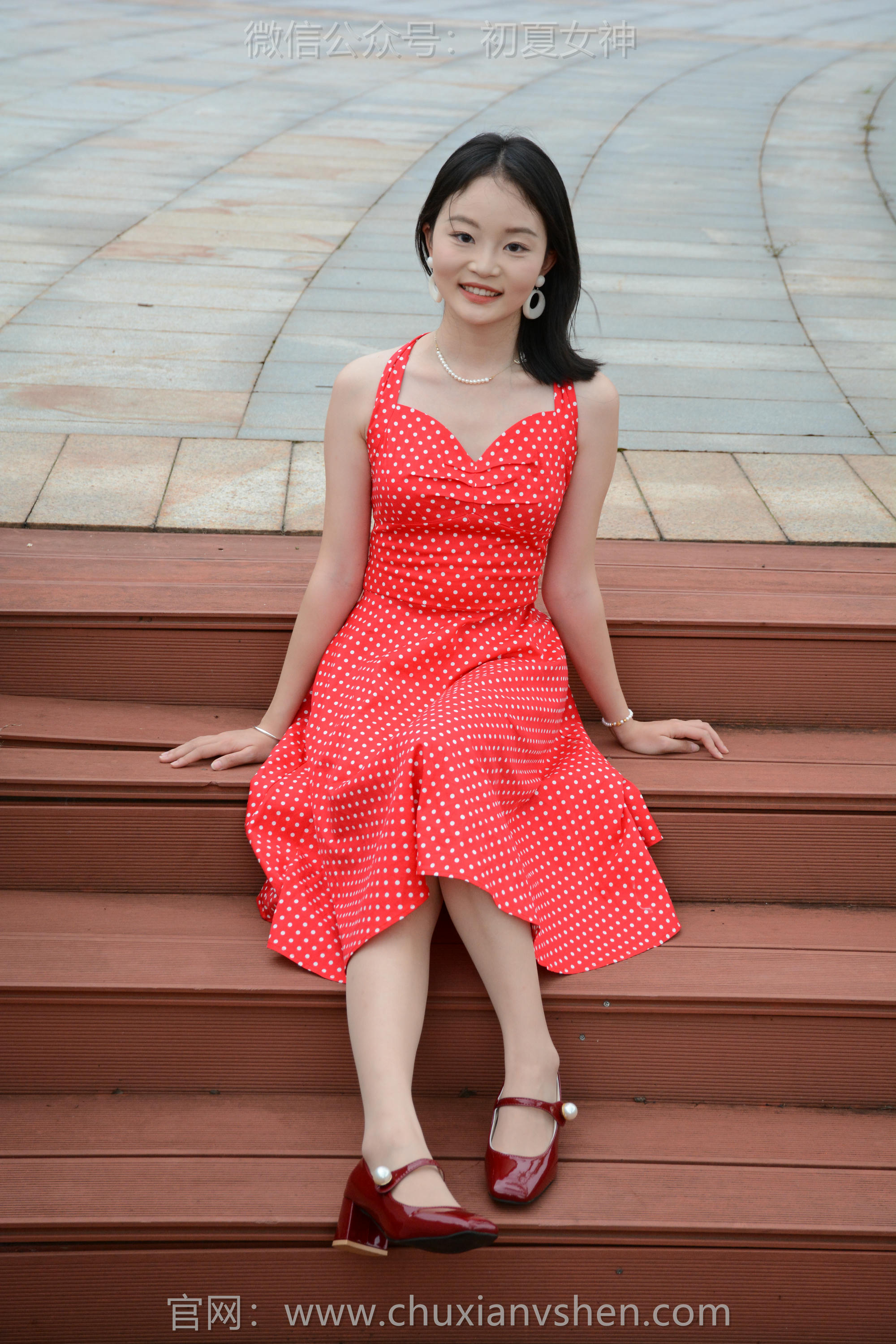 初夏女神 NO.258 双双~【港式装扮】出发点是好的，拍一期港风小姐姐嘞_第6集