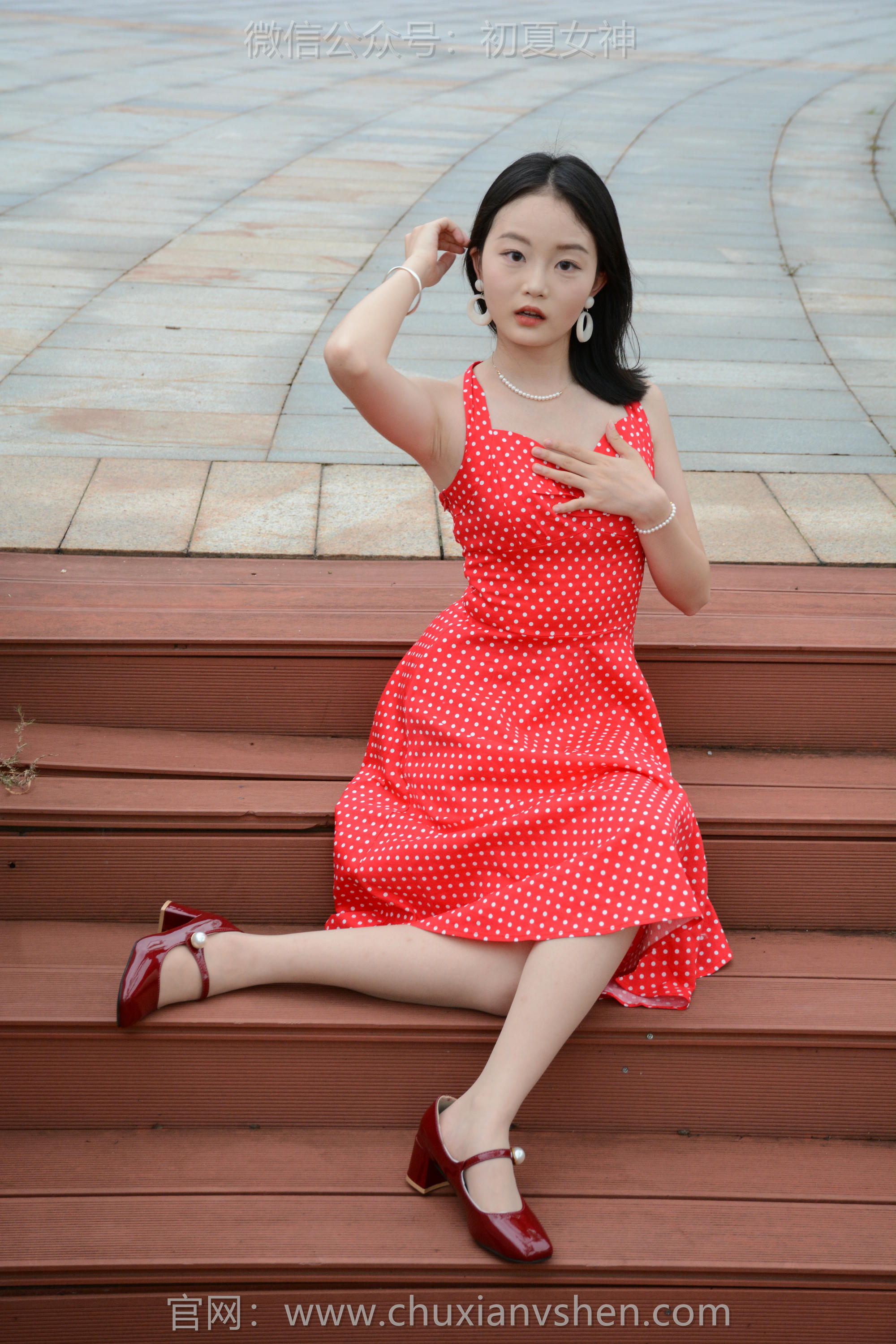 初夏女神 NO.258 双双~【港式装扮】出发点是好的，拍一期港风小姐姐嘞_第6集