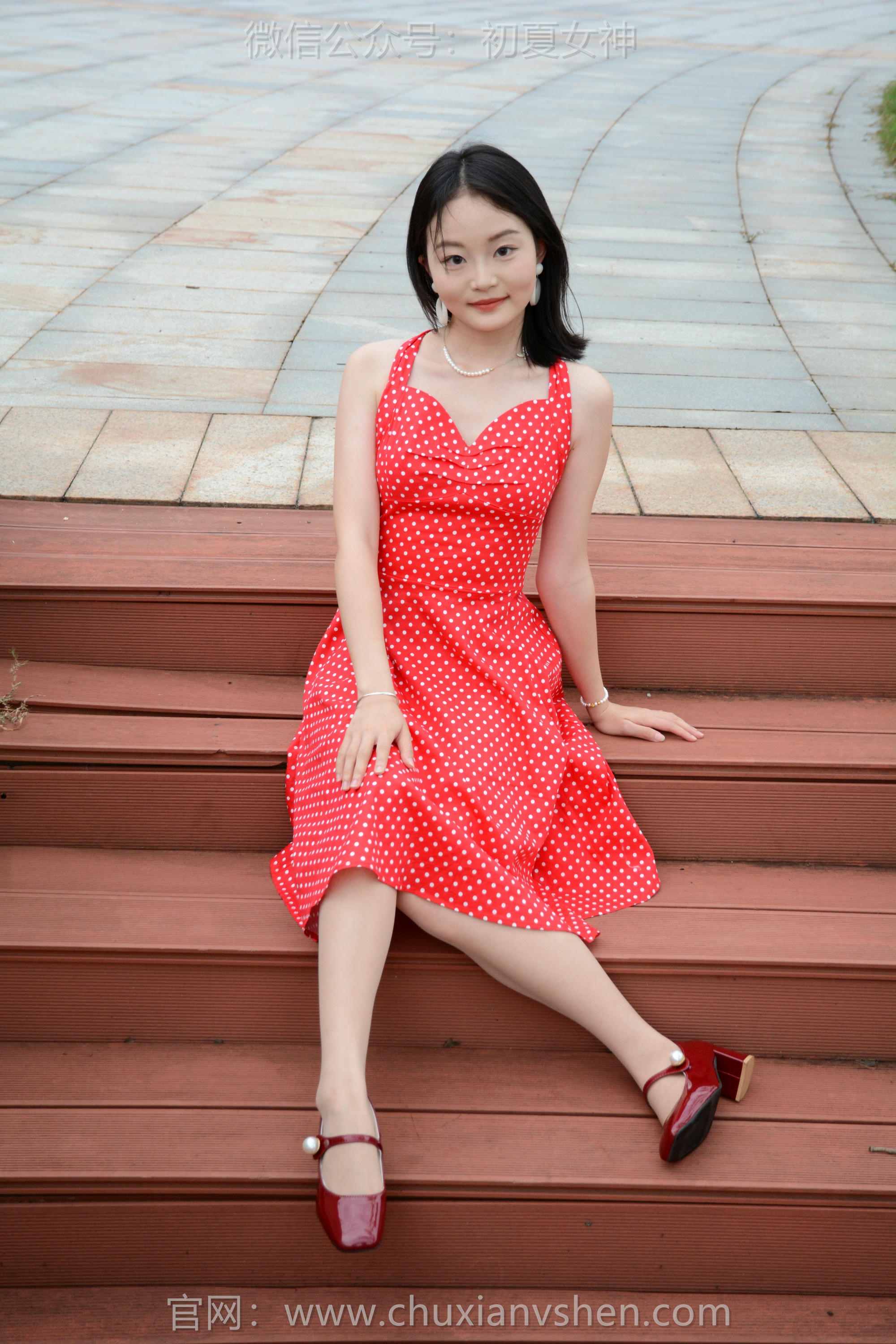 初夏女神 NO.258 双双~【港式装扮】出发点是好的，拍一期港风小姐姐嘞_第6集