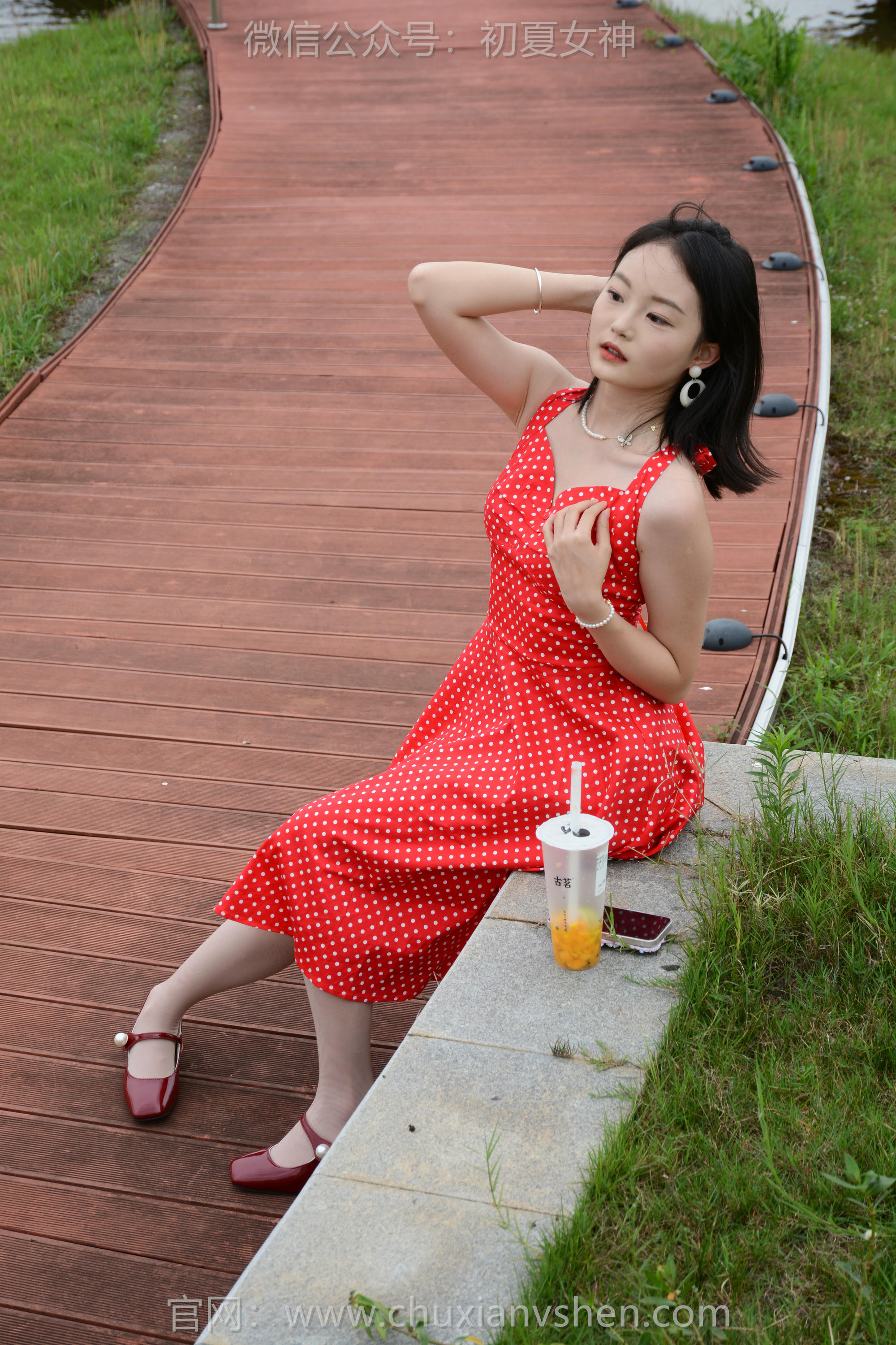 初夏女神 NO.258 双双~【港式装扮】出发点是好的，拍一期港风小姐姐嘞_第1集