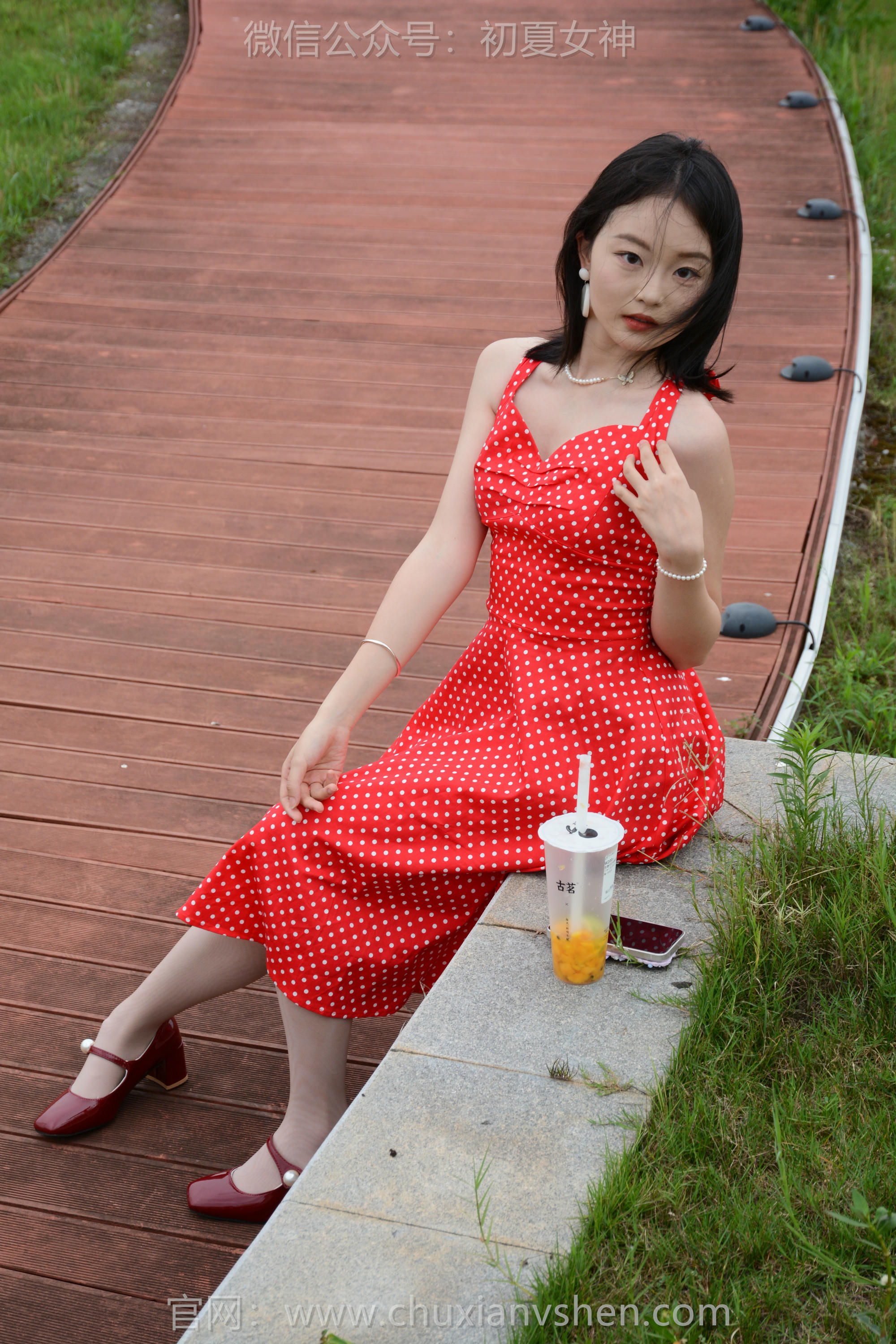 初夏女神 NO.258 双双~【港式装扮】出发点是好的，拍一期港风小姐姐嘞_第1集