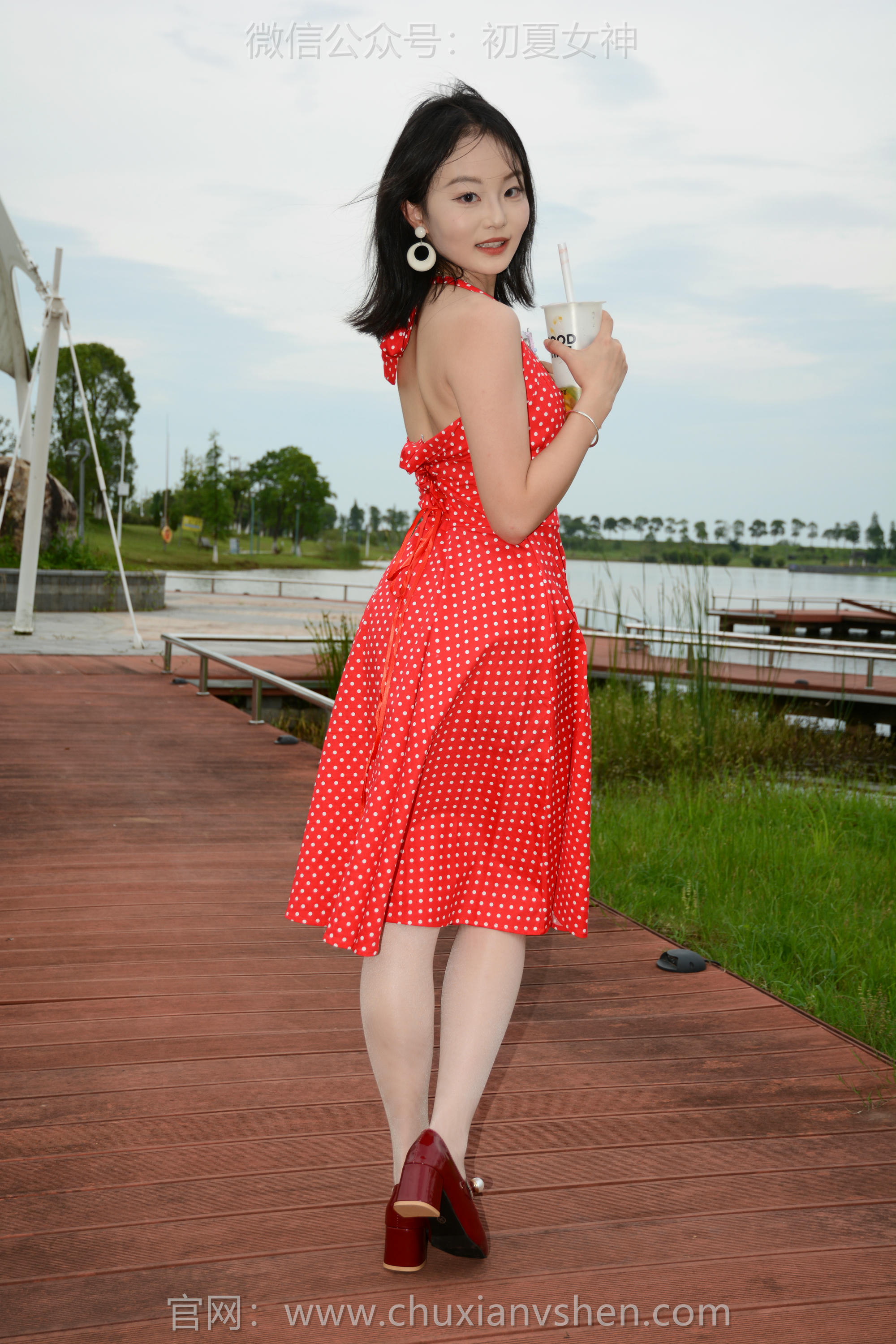 初夏女神 NO.258 双双~【港式装扮】出发点是好的，拍一期港风小姐姐嘞_第1集