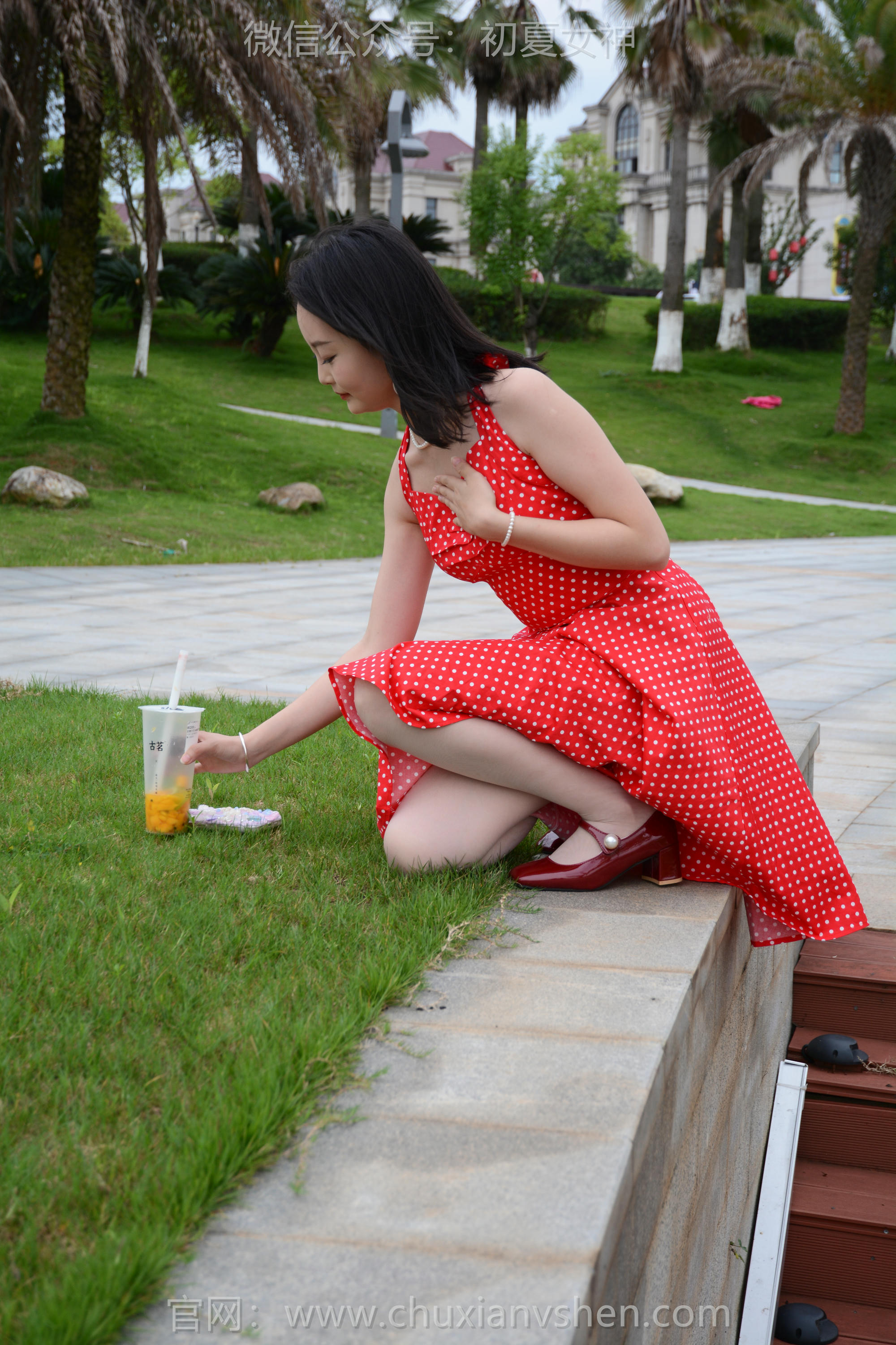 初夏女神 NO.258 双双~【港式装扮】出发点是好的，拍一期港风小姐姐嘞_第2集