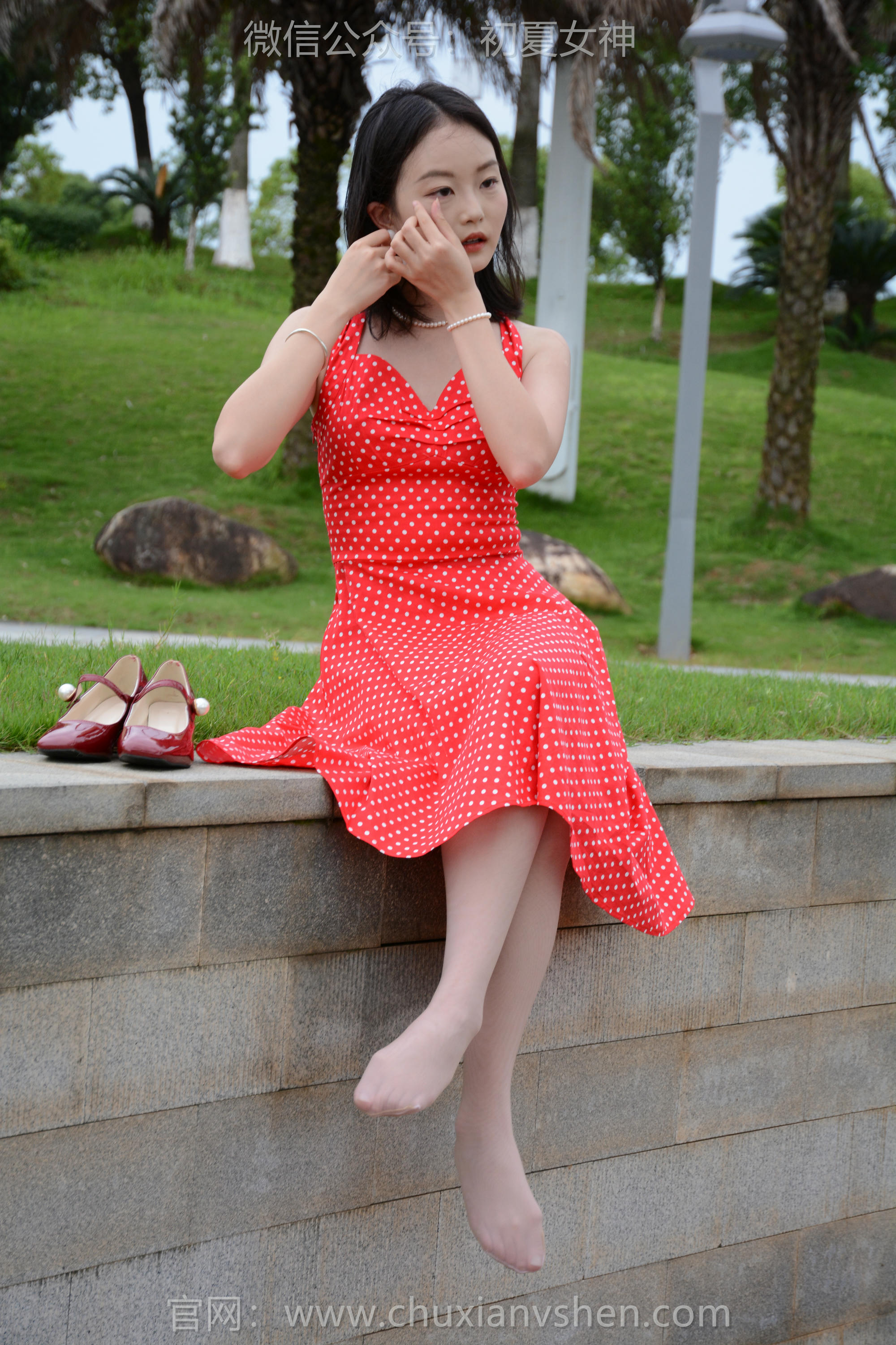 初夏女神 NO.258 双双~【港式装扮】出发点是好的，拍一期港风小姐姐嘞_第2集