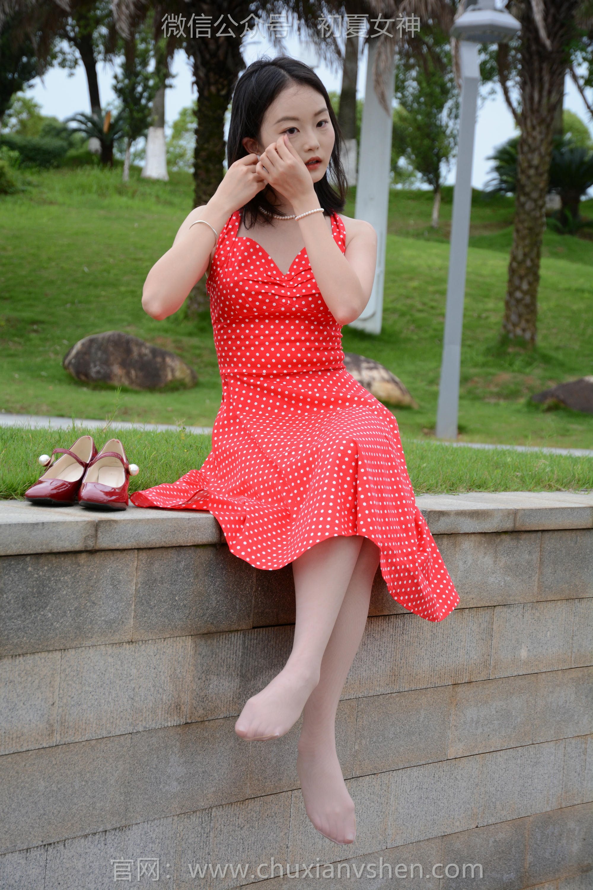 初夏女神 NO.258 双双~【港式装扮】出发点是好的，拍一期港风小姐姐嘞_第2集