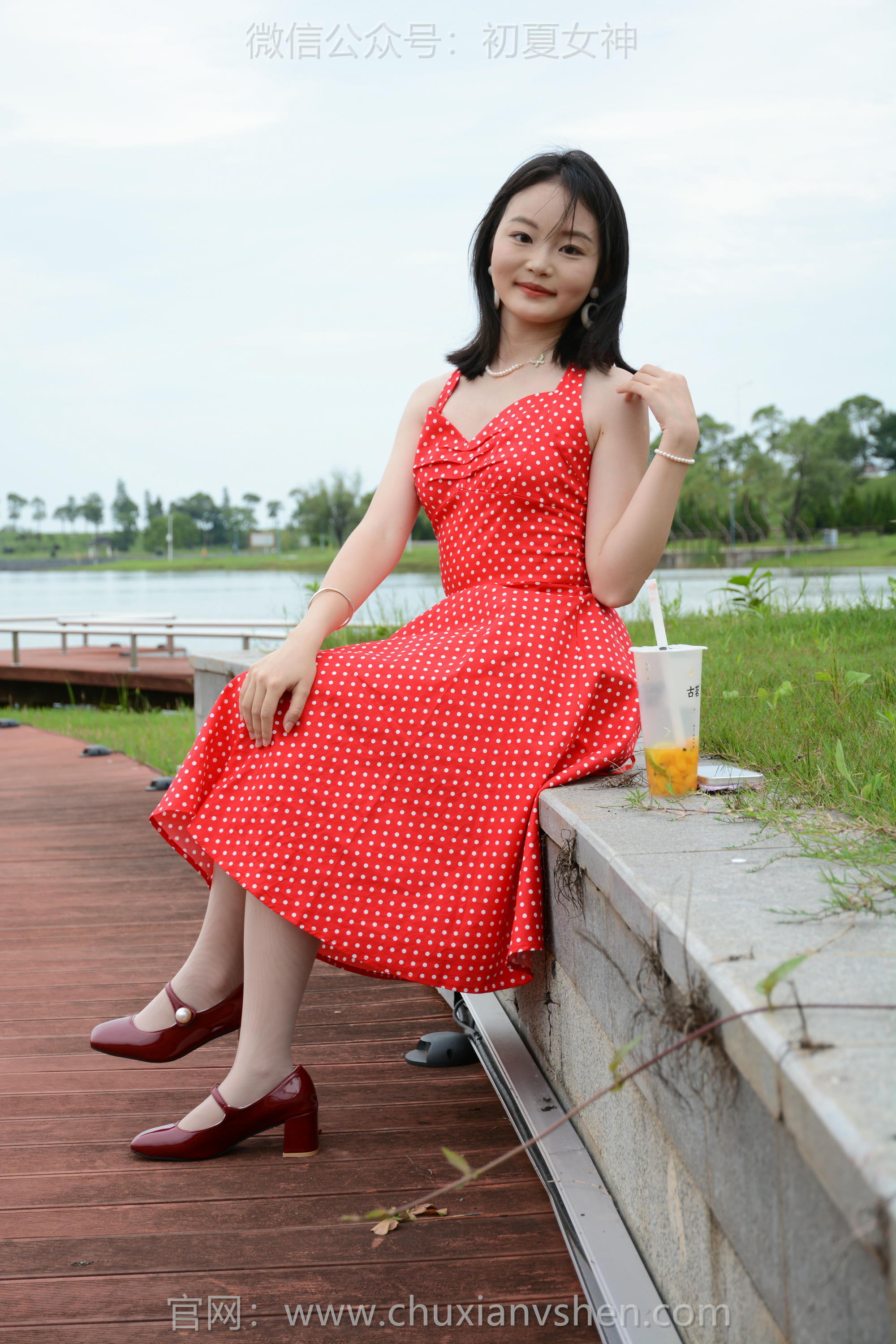 初夏女神 NO.258 双双~【港式装扮】出发点是好的，拍一期港风小姐姐嘞_第1集