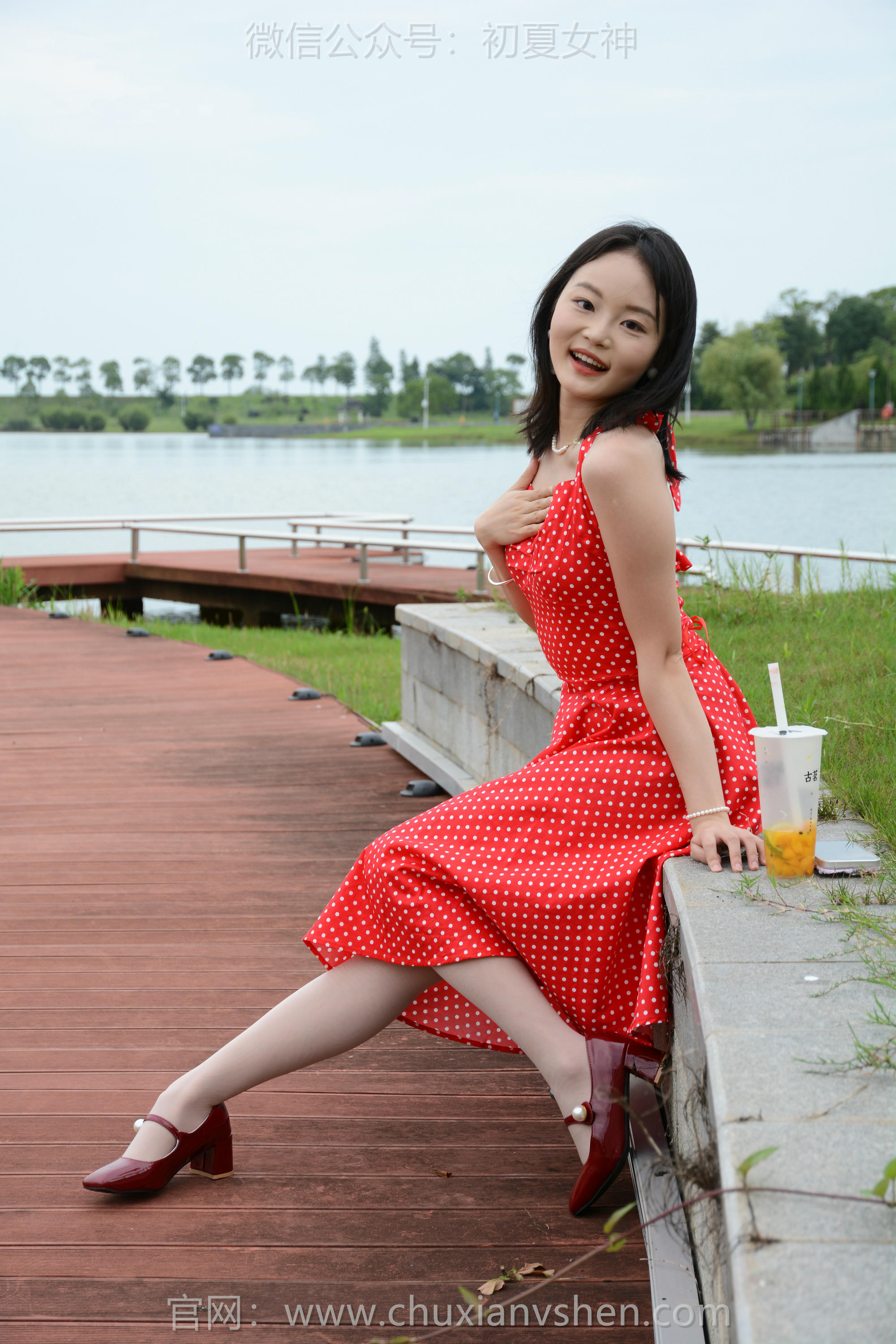 初夏女神 NO.258 双双~【港式装扮】出发点是好的，拍一期港风小姐姐嘞_第1集