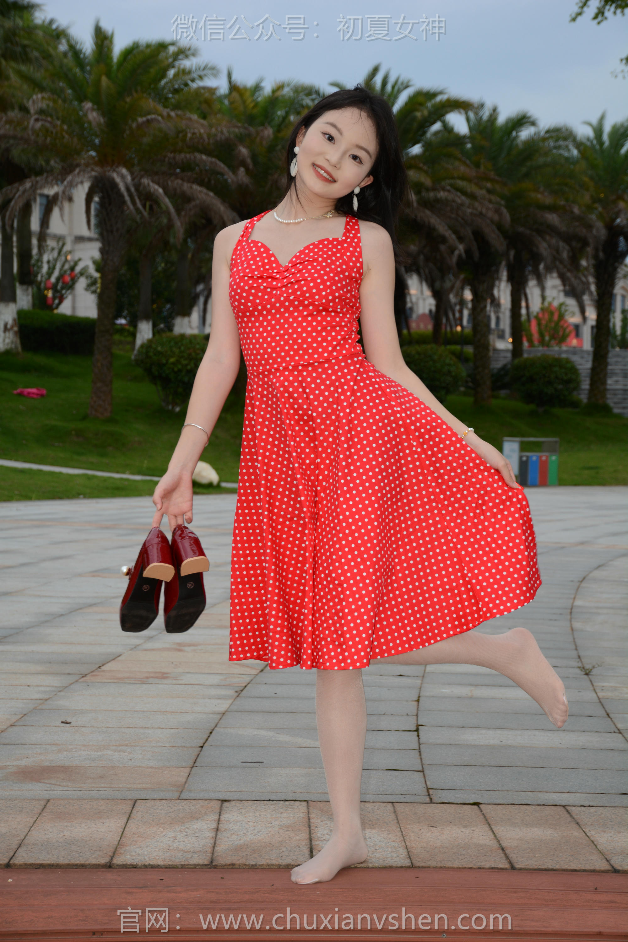 初夏女神 NO.258 双双~【港式装扮】出发点是好的，拍一期港风小姐姐嘞_第5集