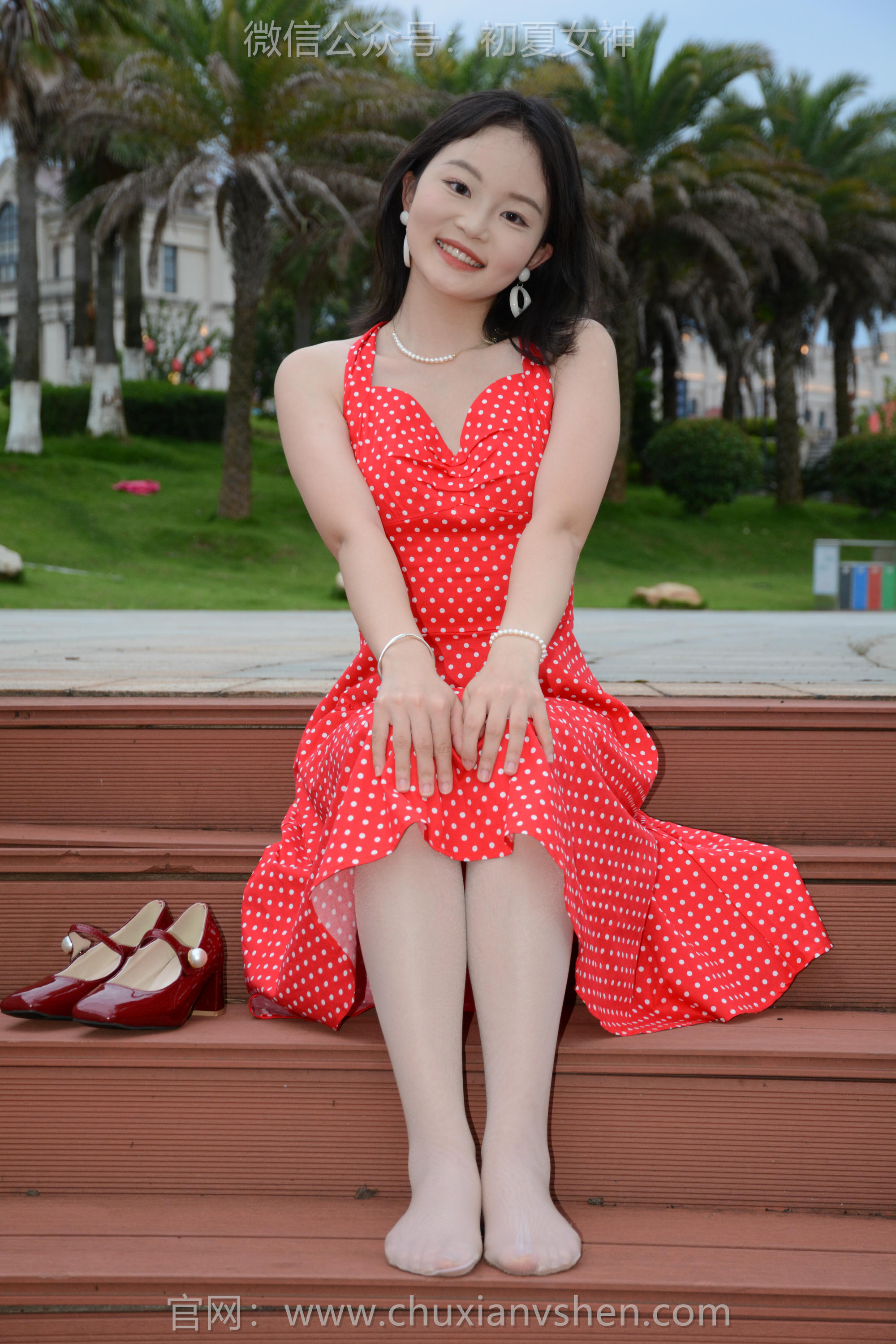 初夏女神 NO.258 双双~【港式装扮】出发点是好的，拍一期港风小姐姐嘞_第5集