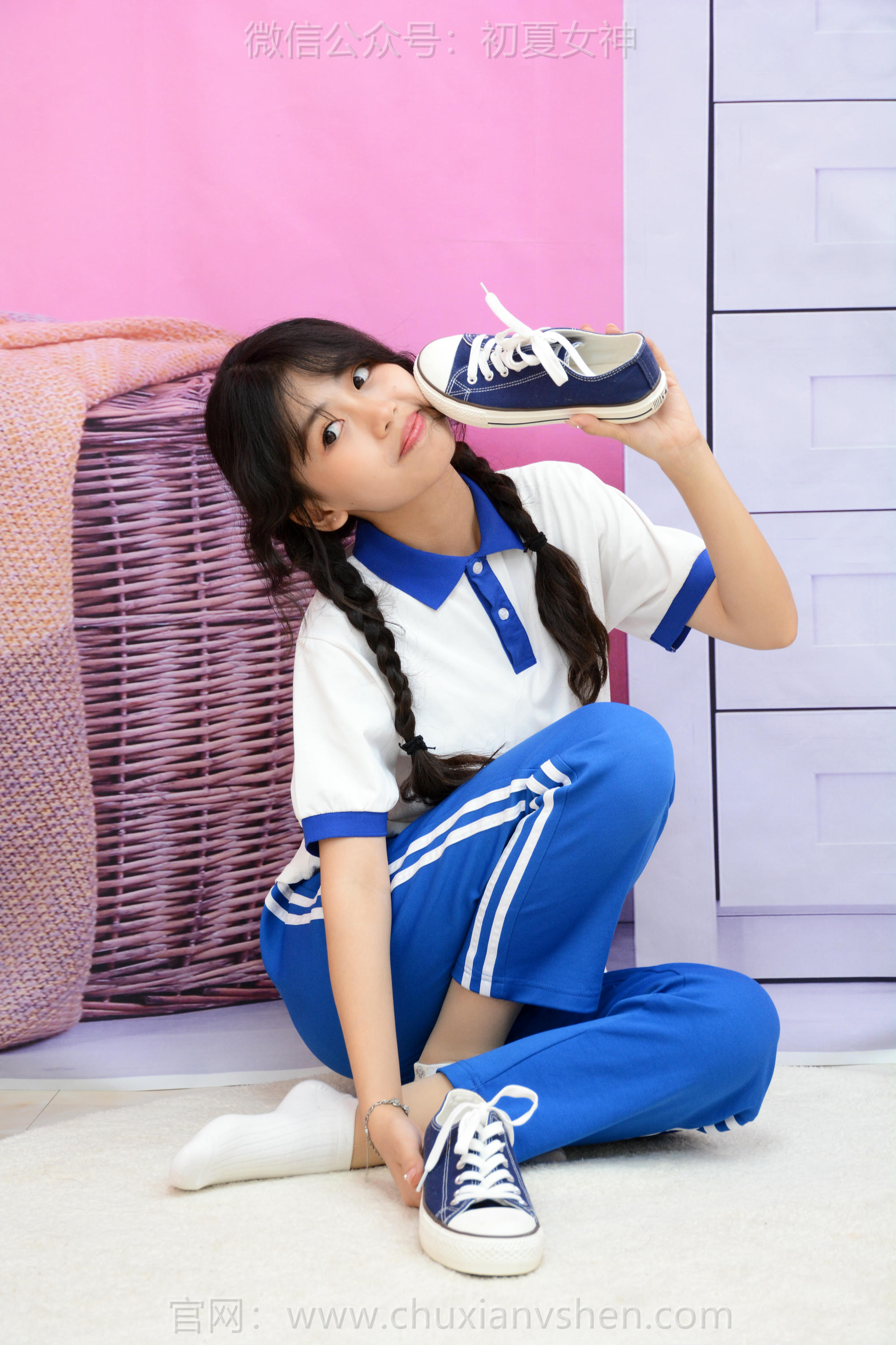 初夏女神 NO.263 希希~ 告别校服 寒窗苦读终于开始踏上大学之路了 [90P1V 4.09 GB]_第4集