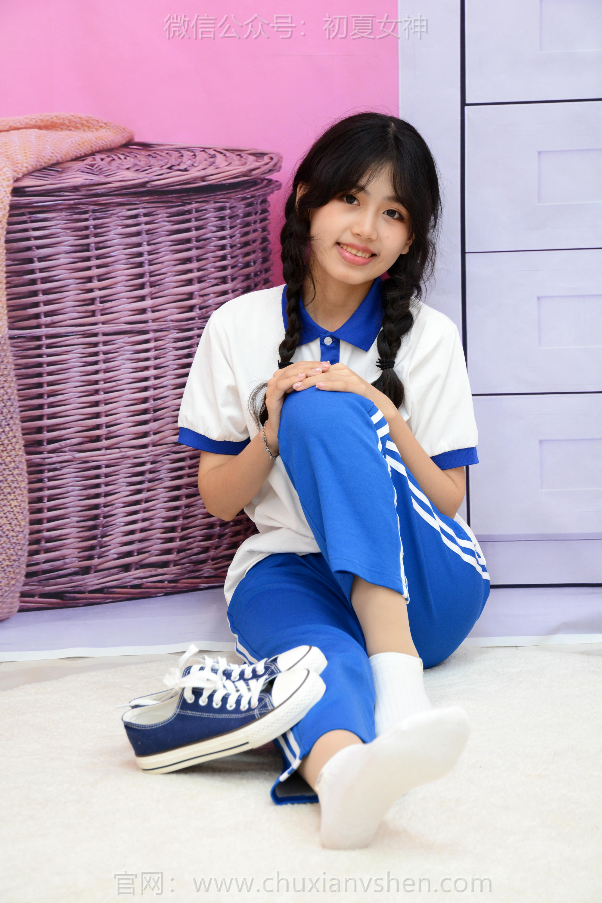 初夏女神 NO.263 希希~ 告别校服 寒窗苦读终于开始踏上大学之路了 [90P1V 4.09 GB]_第4集