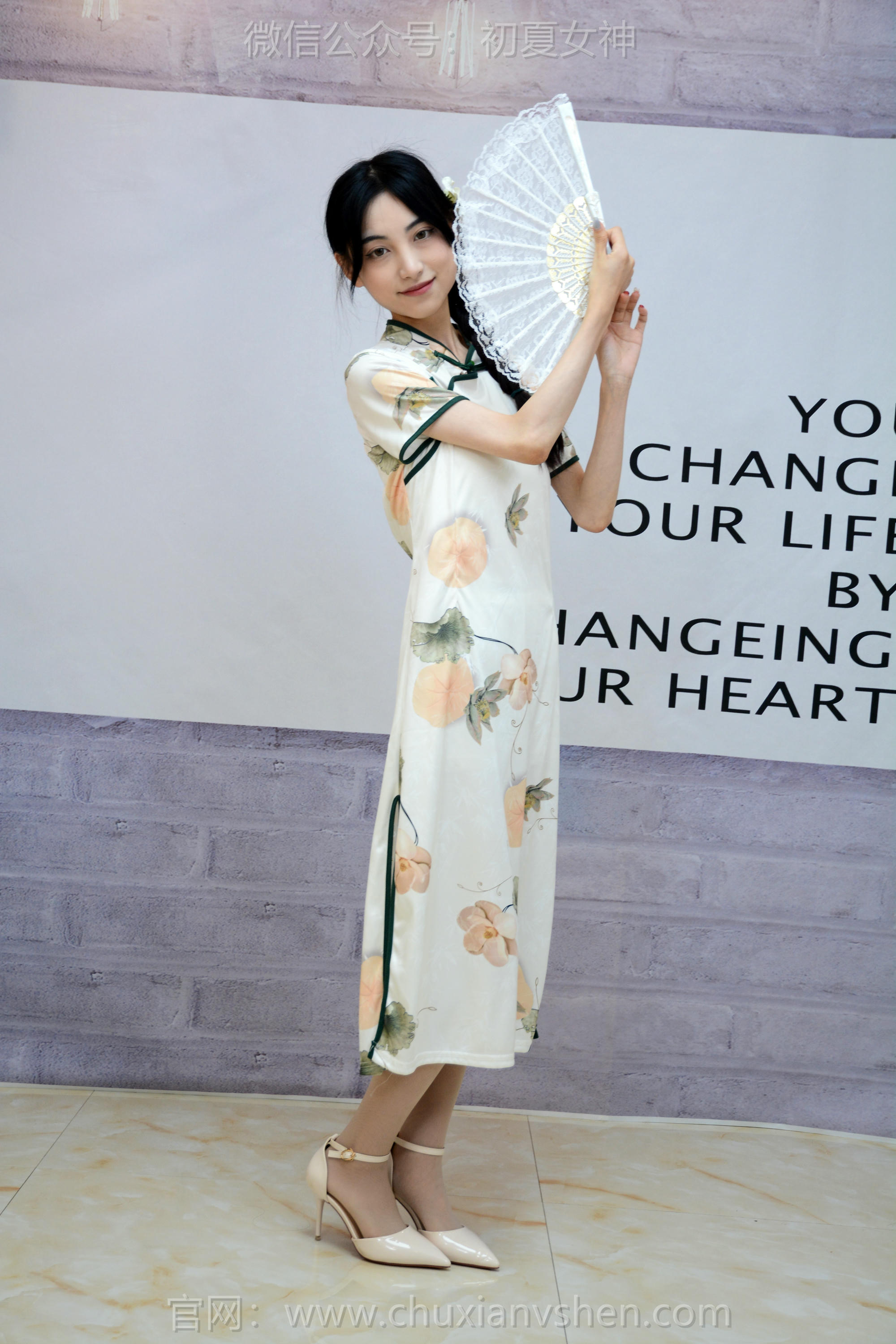 初夏女神 NO.264 柒柒~《沉鱼落雁》旗袍是展现女性魅力最佳选择 [110P1V 4.17 GB]_第1集