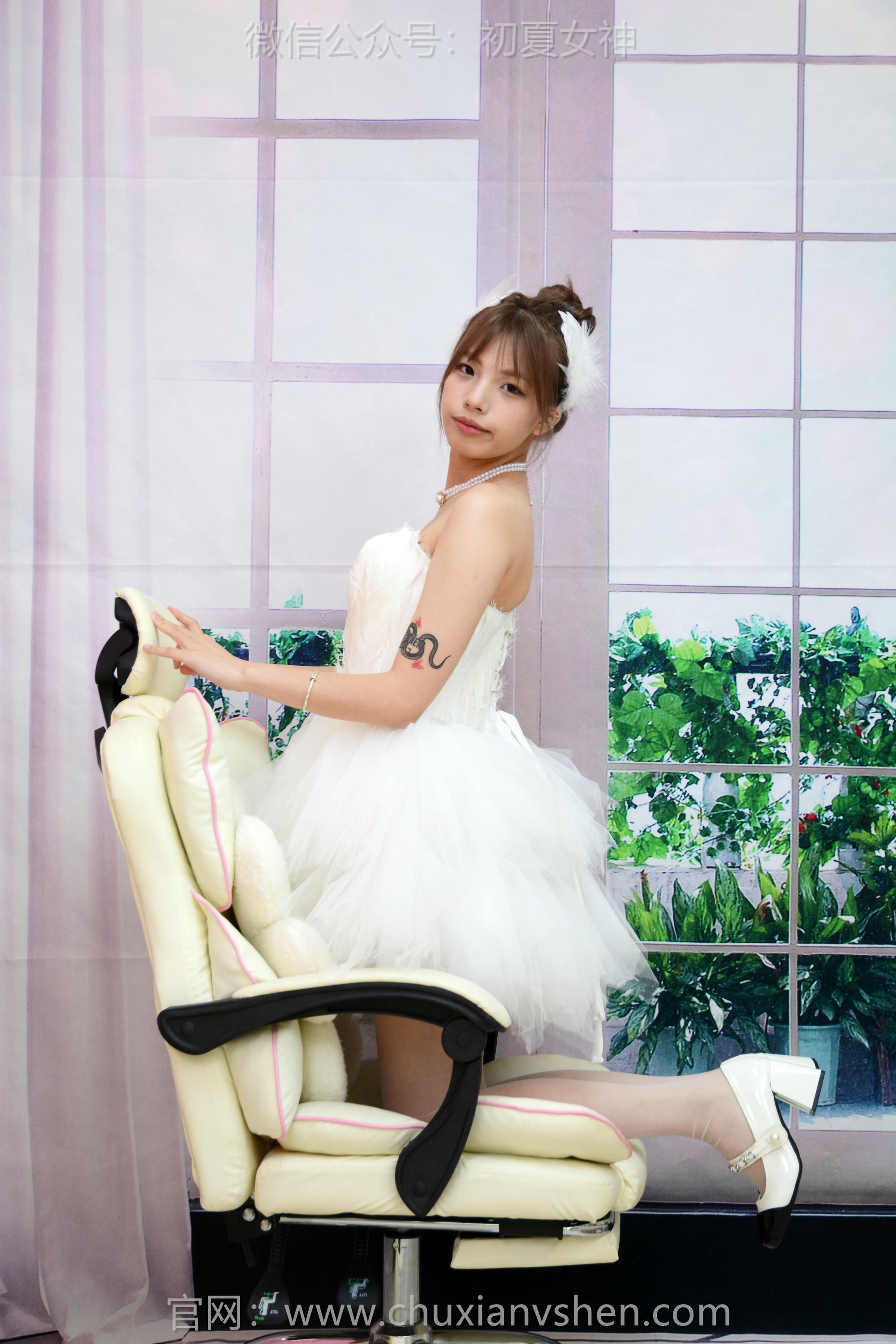 初夏女神 NO.268 番茄~【隐形翅膀】带上翅膀就是天使，没有翅膀就是婚纱 [100P1V 4.05 GB]_第1集