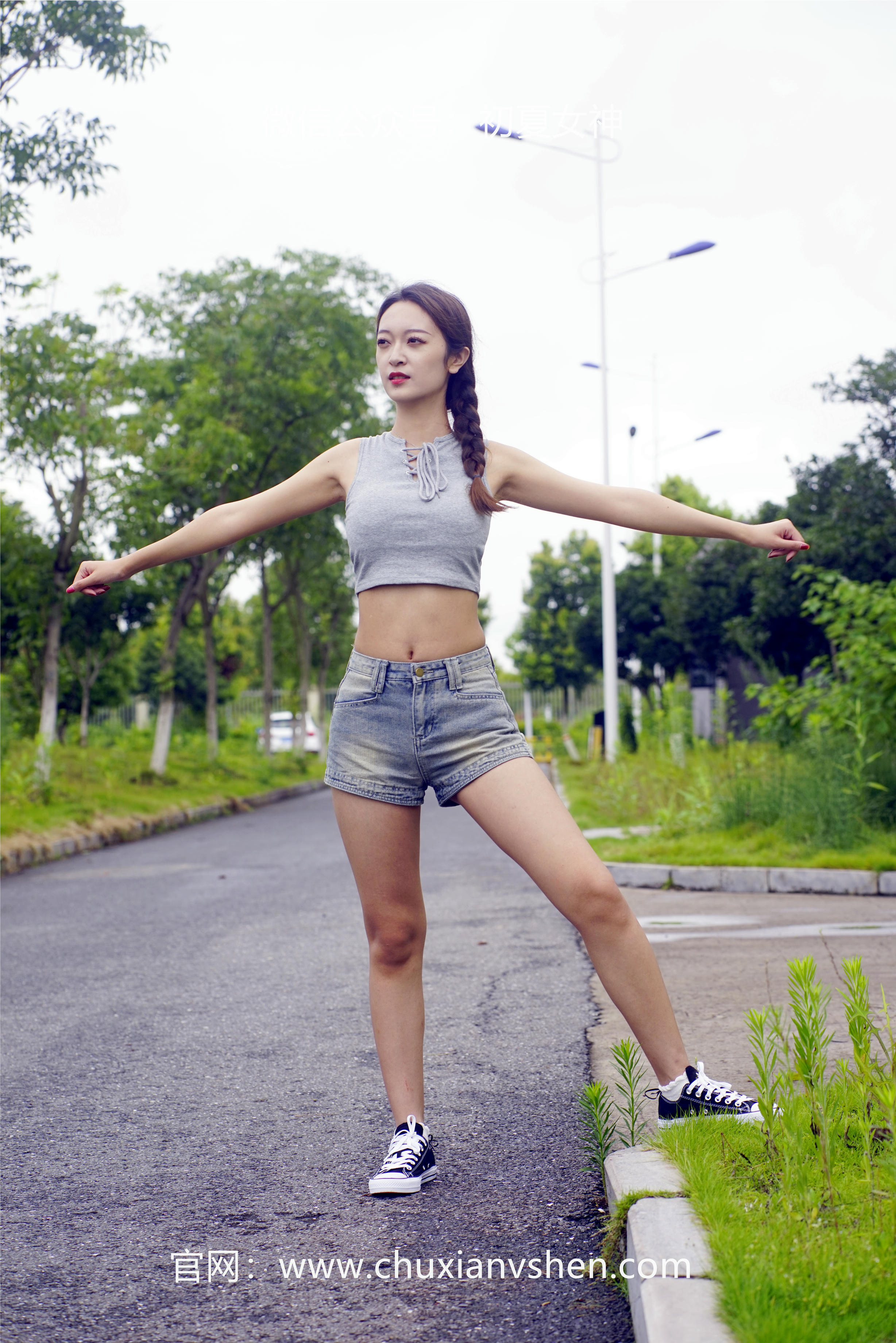 初夏女神 NO.046 依依 华丽展示[185P+2V／5.09GB]_第2集