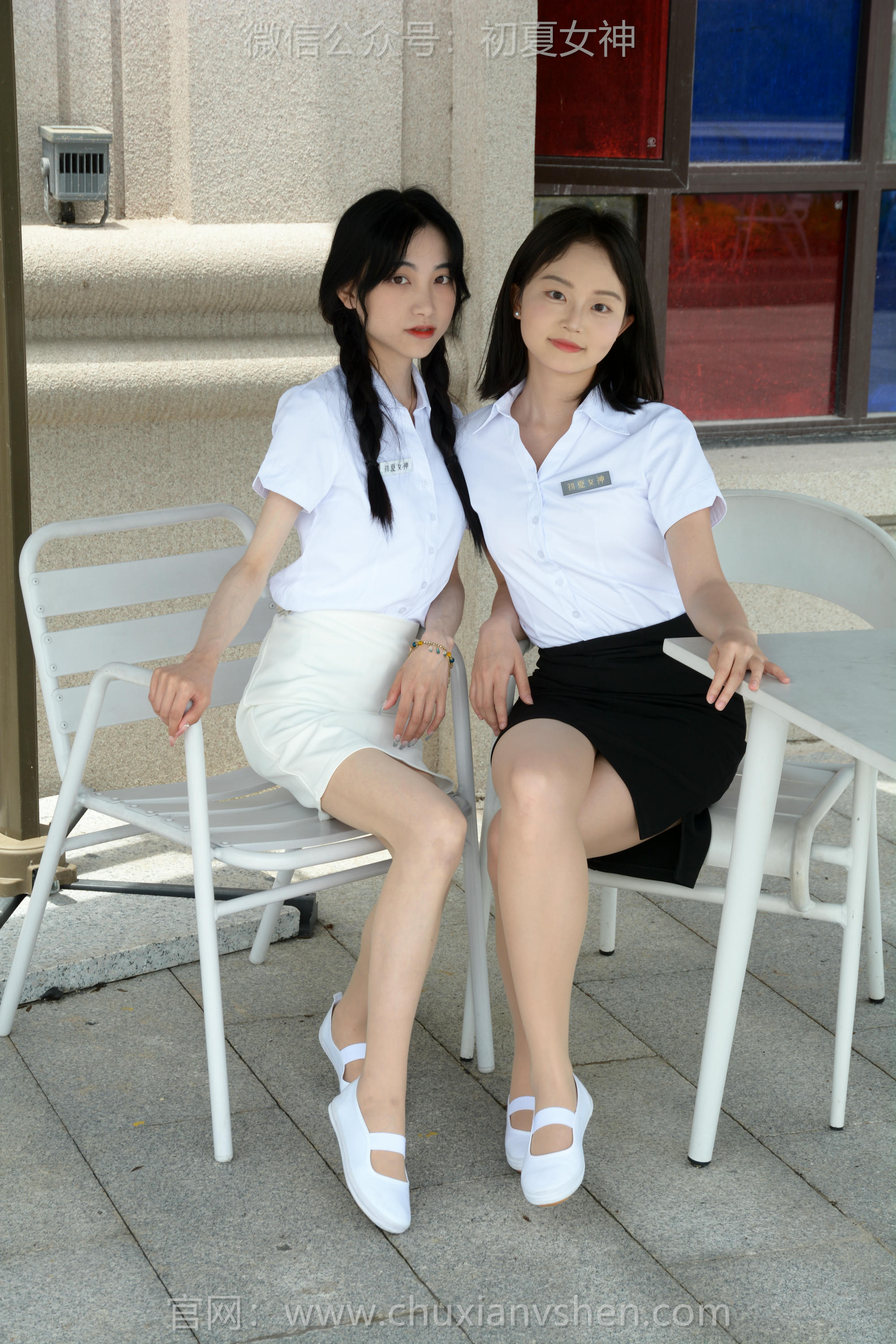 初夏女神 NO.270 柒柒、双双~《休息时间》出去跑销售还得是小白鞋轻松 [100P1V 4.00 GB]_第1集