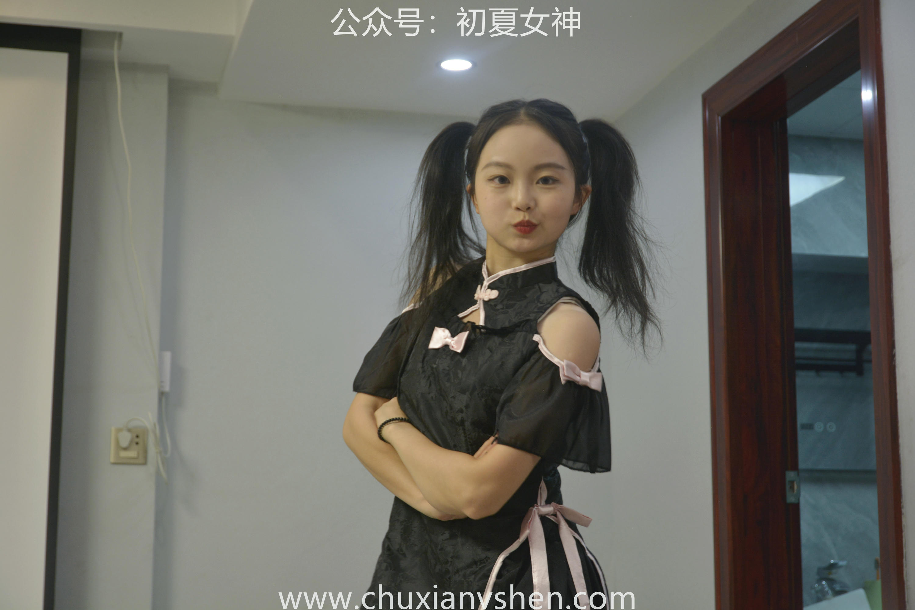 初夏女神 NO.047 双双 鬼马少女[134P+1V／5.35GB]_第1集