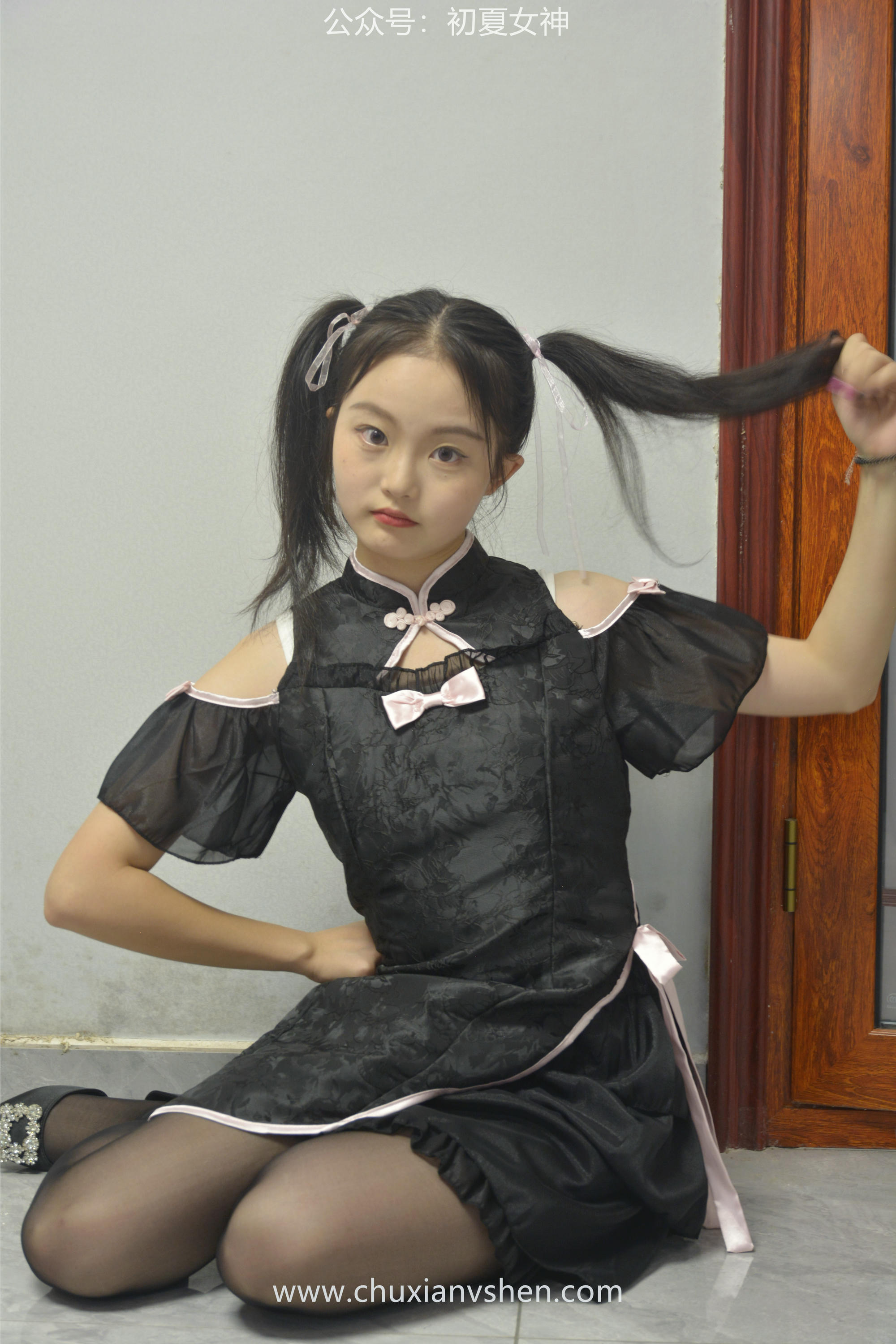 初夏女神 NO.047 双双 鬼马少女[134P+1V／5.35GB]_第3集