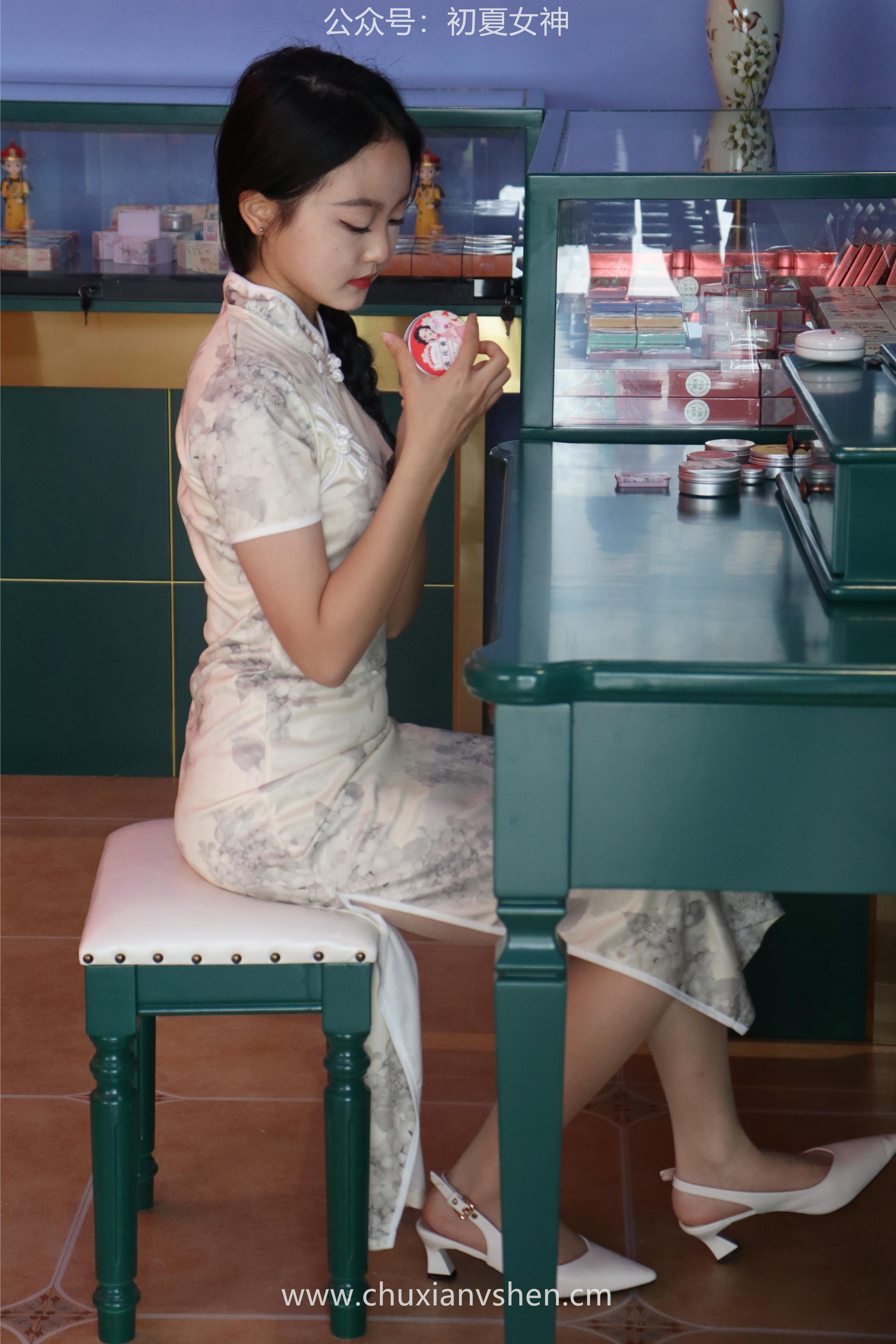 初夏女神 NO.049 双双 旗袍少女[203P+1V／6.58GB]_第7集