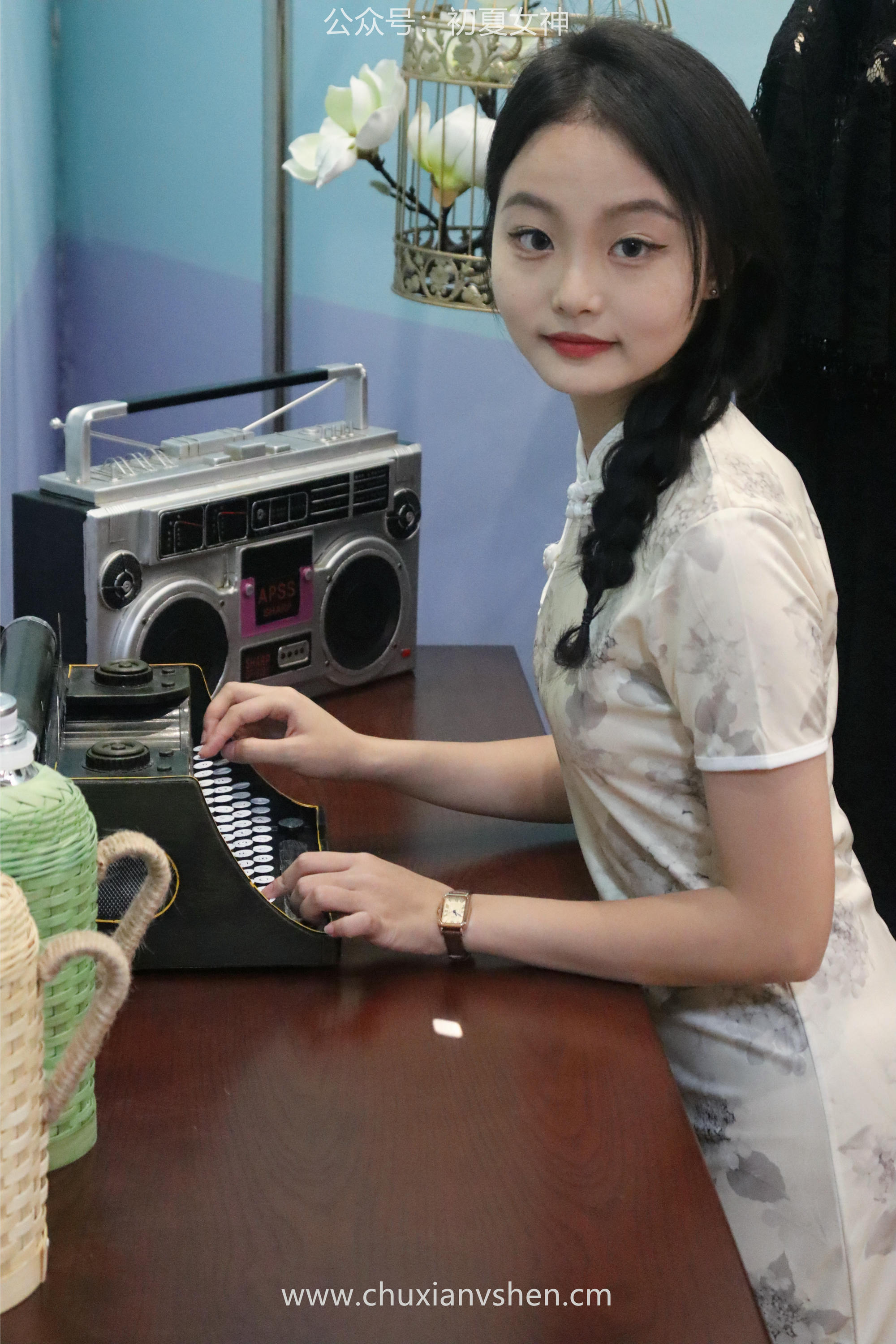 初夏女神 NO.049 双双 旗袍少女[203P+1V／6.58GB]_第8集