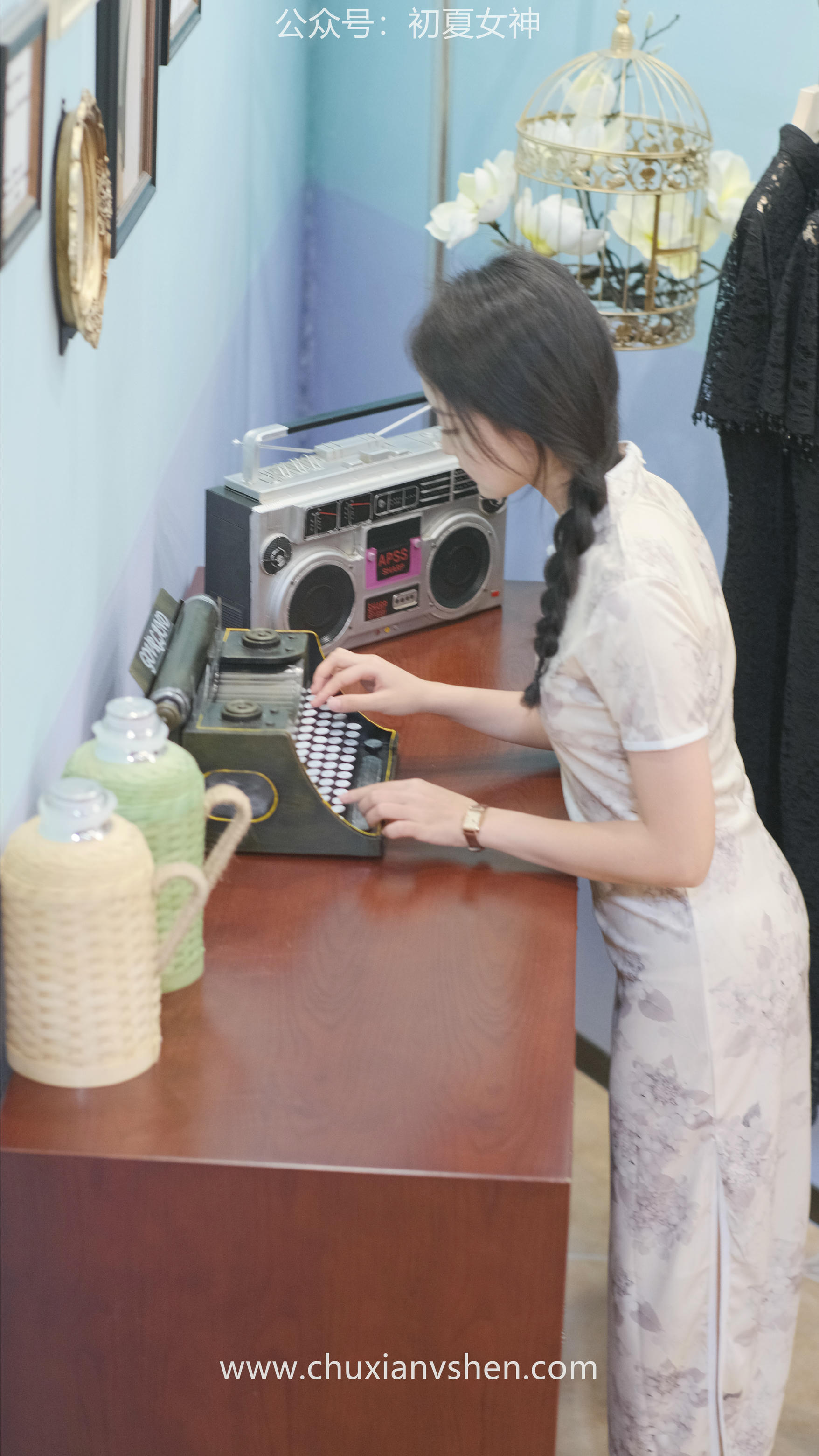 初夏女神 NO.049 双双 旗袍少女[203P+1V／6.58GB]_第3集