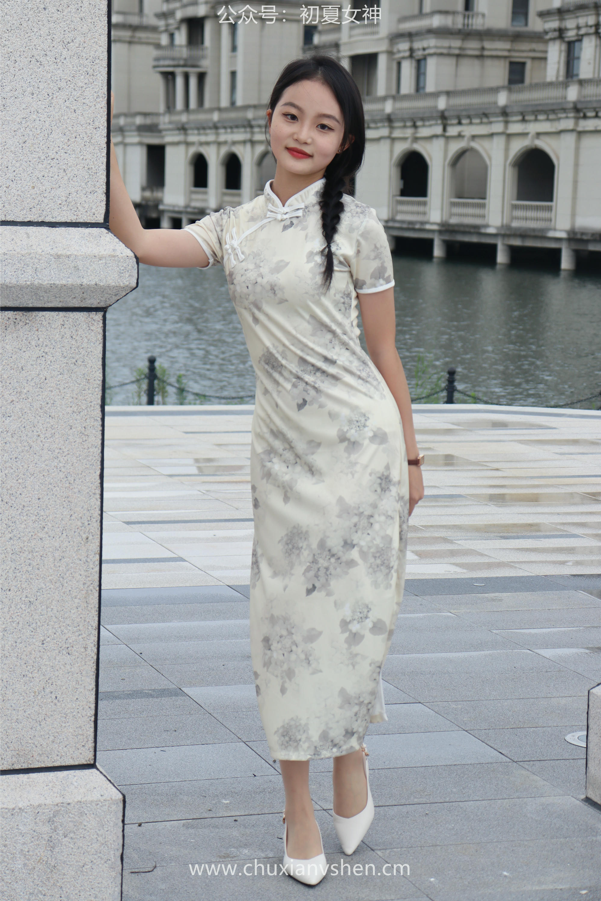 初夏女神 NO.049 双双 旗袍少女[203P+1V／6.58GB]_第5集