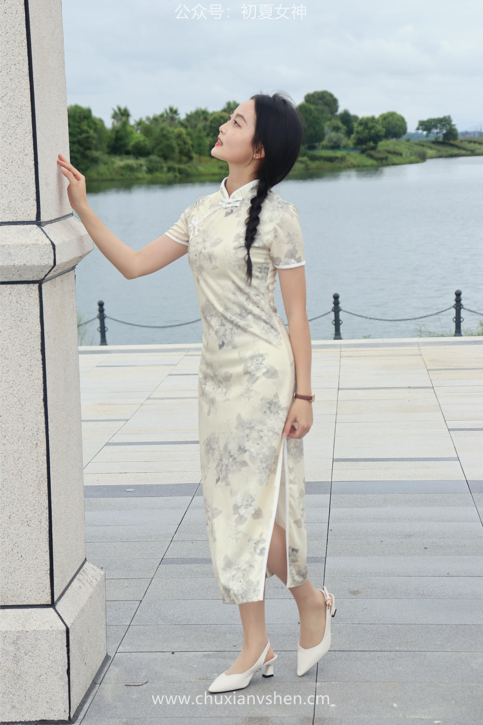 初夏女神 NO.049 双双 旗袍少女[203P+1V／6.58GB]_第5集