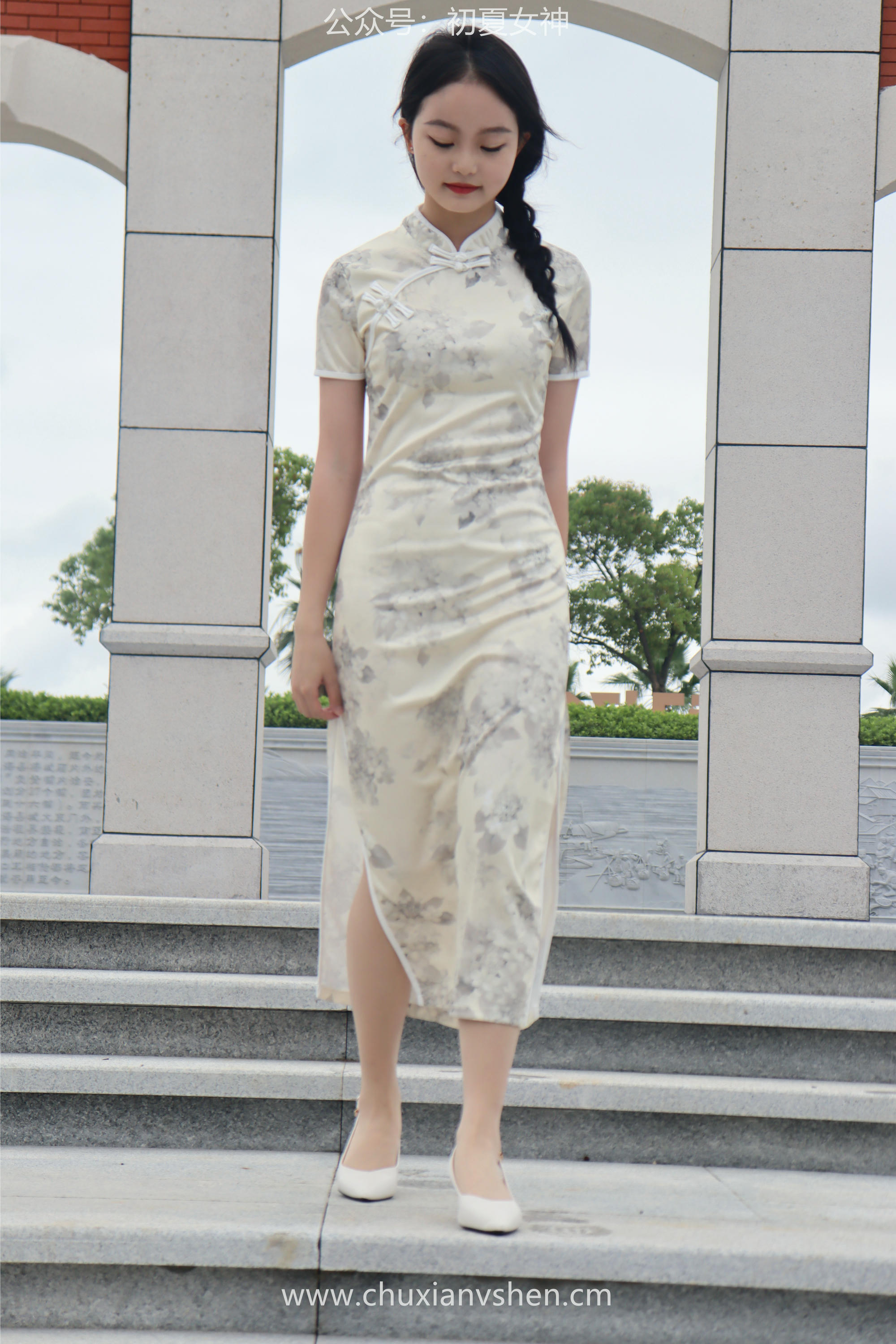 初夏女神 NO.049 双双 旗袍少女[203P+1V／6.58GB]_第5集