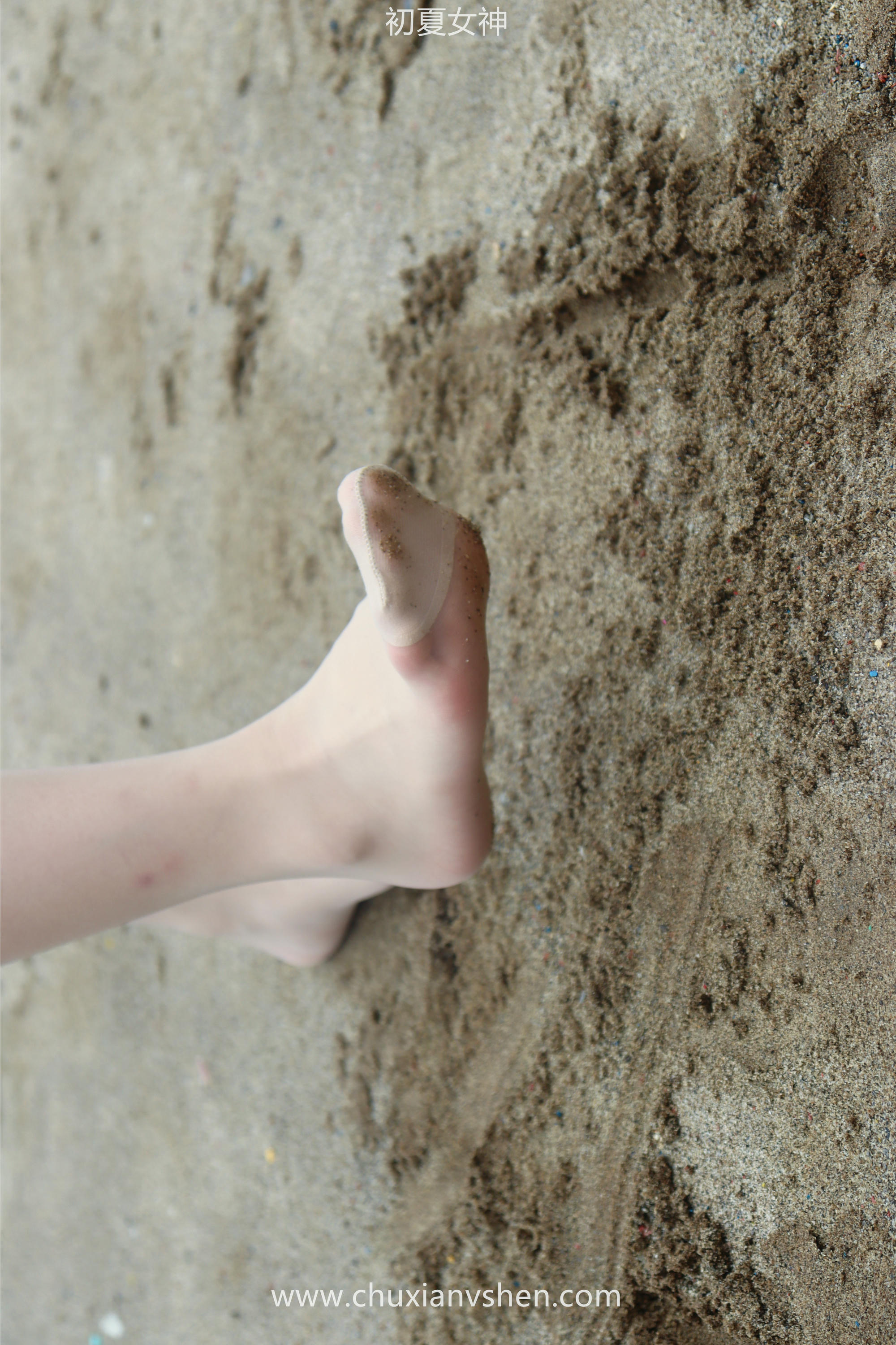 初夏女神 NO.050 双双 公园游玩[221P+1V／7.29GB]_第6集