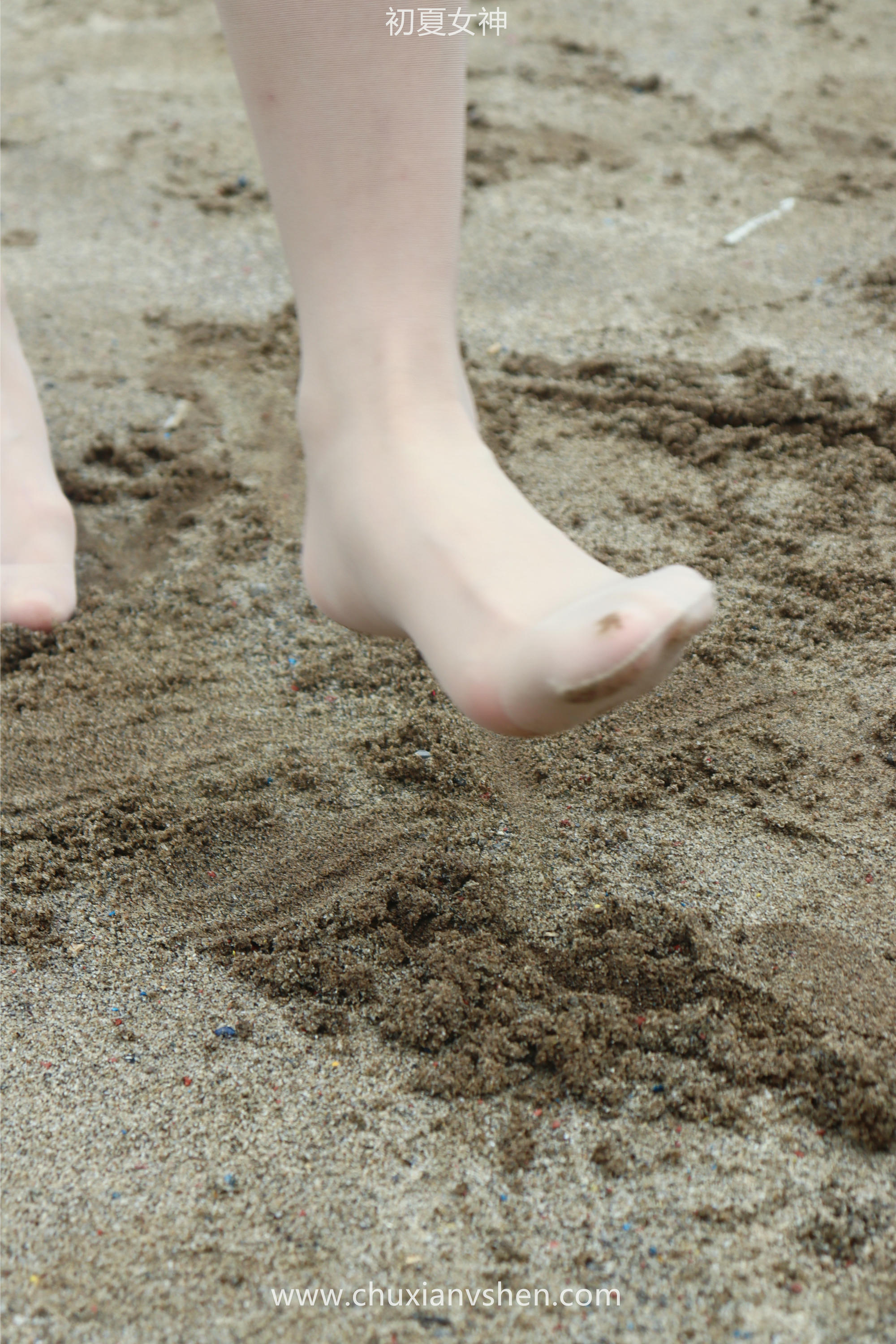 初夏女神 NO.050 双双 公园游玩[221P+1V／7.29GB]_第6集