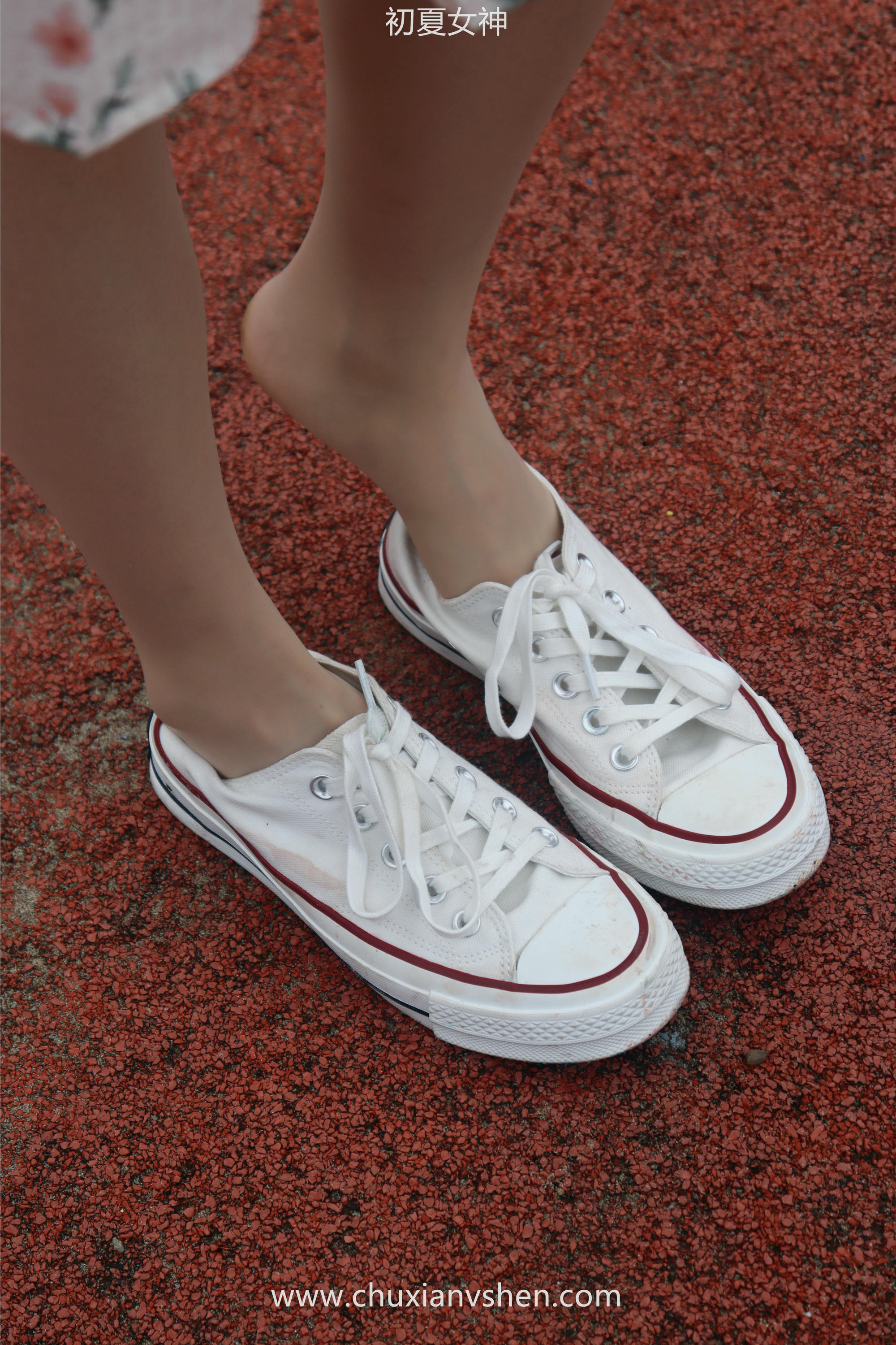 初夏女神 NO.050 双双 公园游玩[221P+1V／7.29GB]_第7集