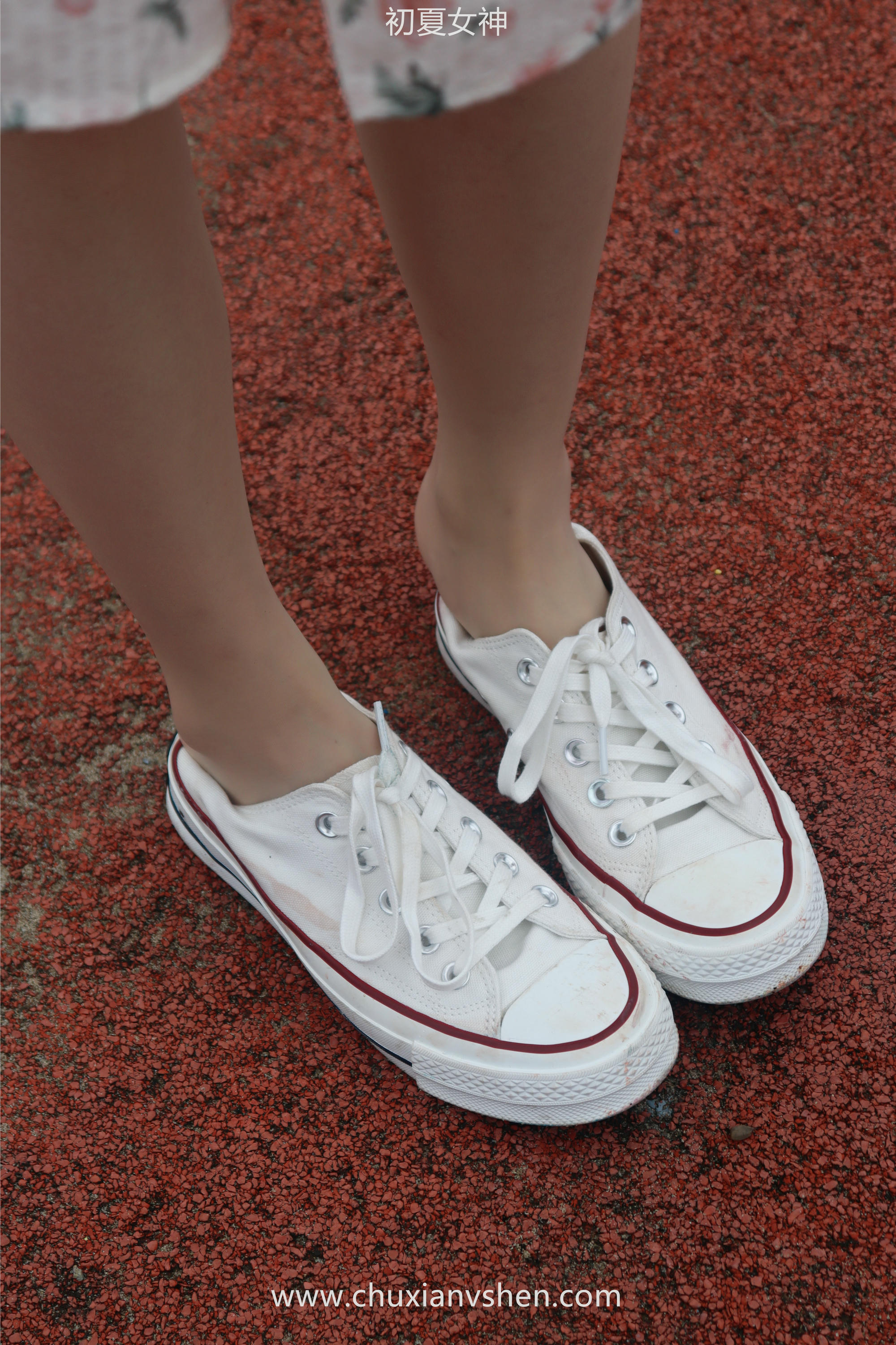 初夏女神 NO.050 双双 公园游玩[221P+1V／7.29GB]_第7集