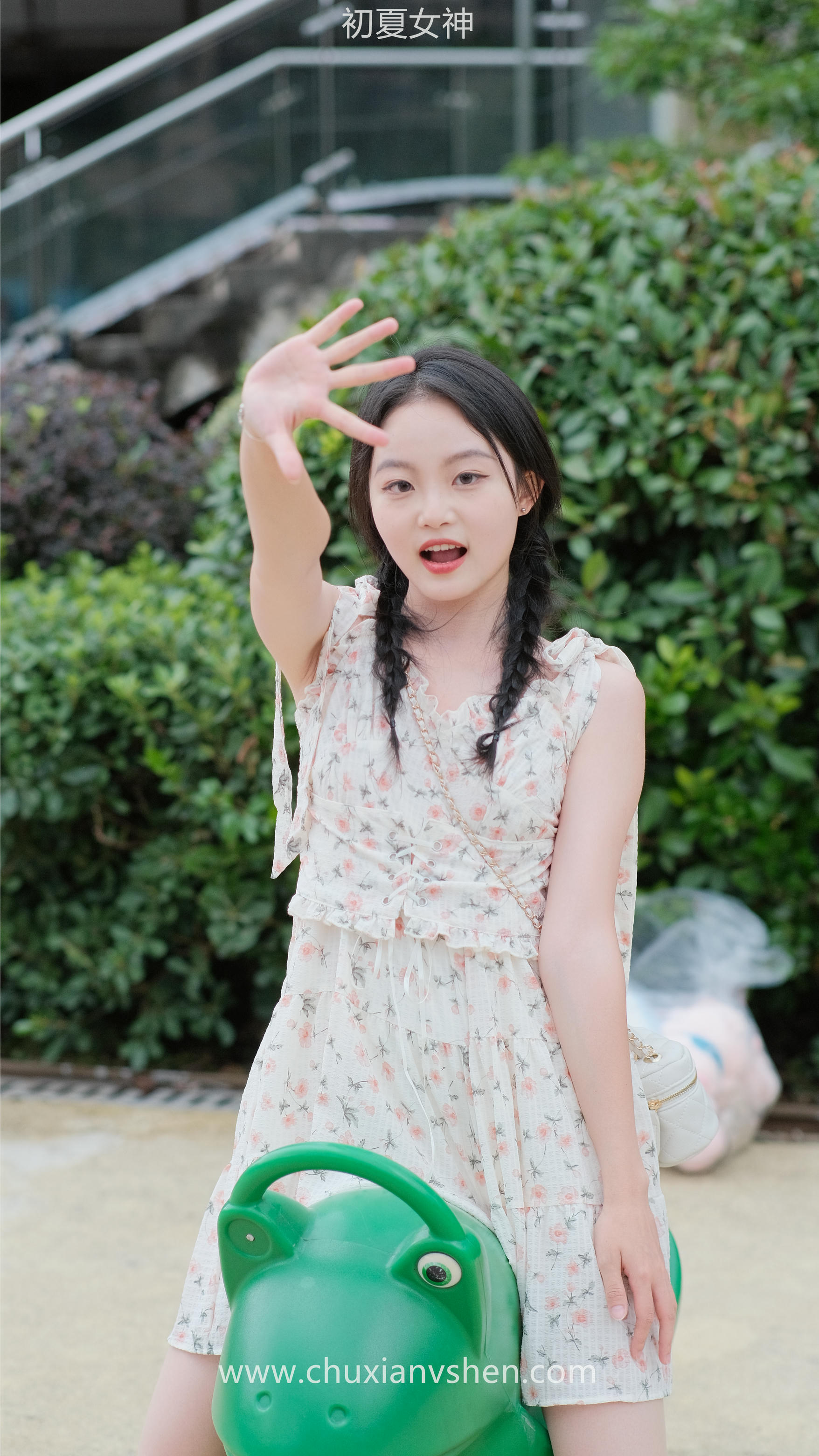 初夏女神 NO.050 双双 公园游玩[221P+1V／7.29GB]_第8集