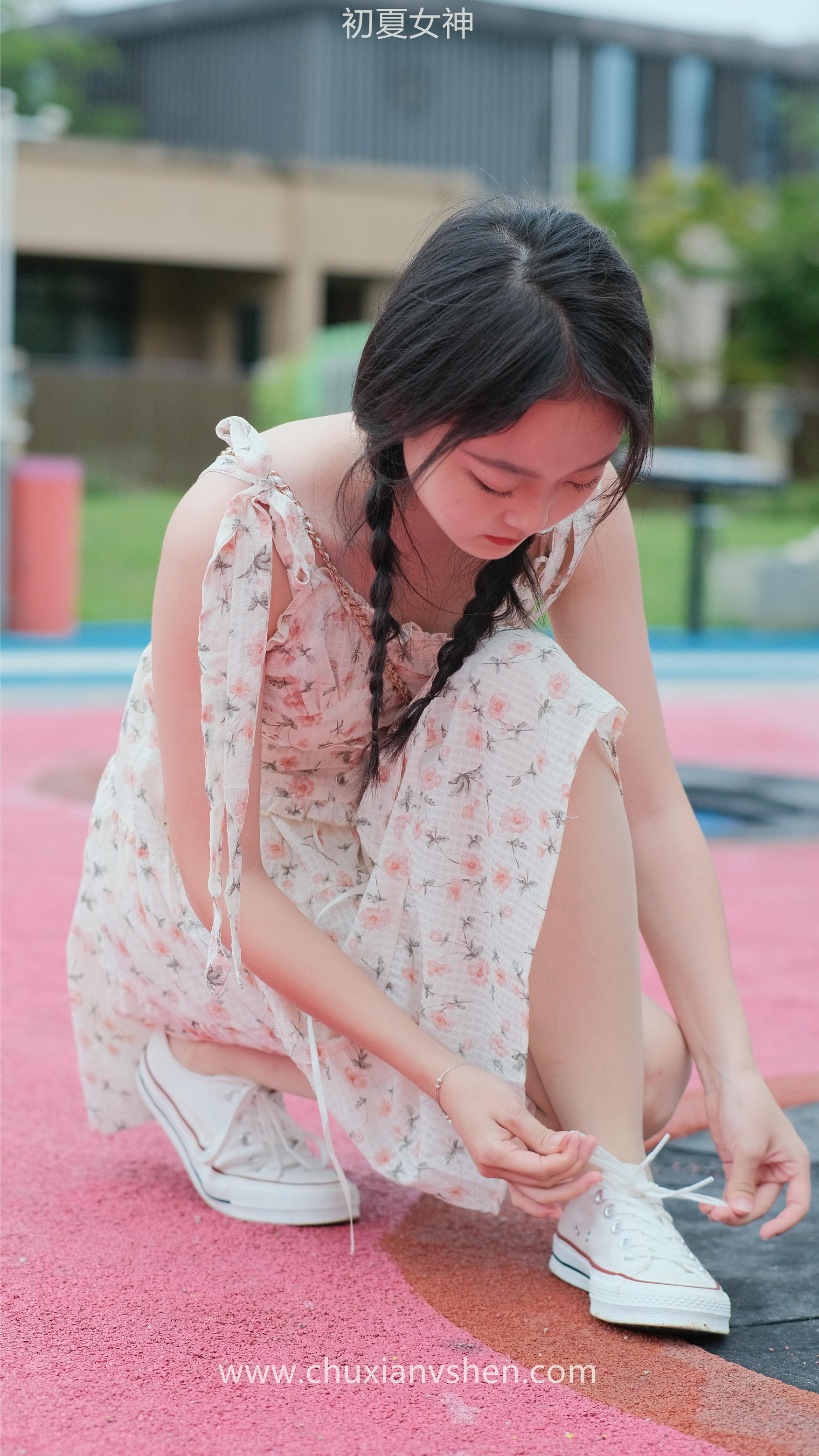 初夏女神 NO.050 双双 公园游玩[221P+1V／7.29GB]_第9集