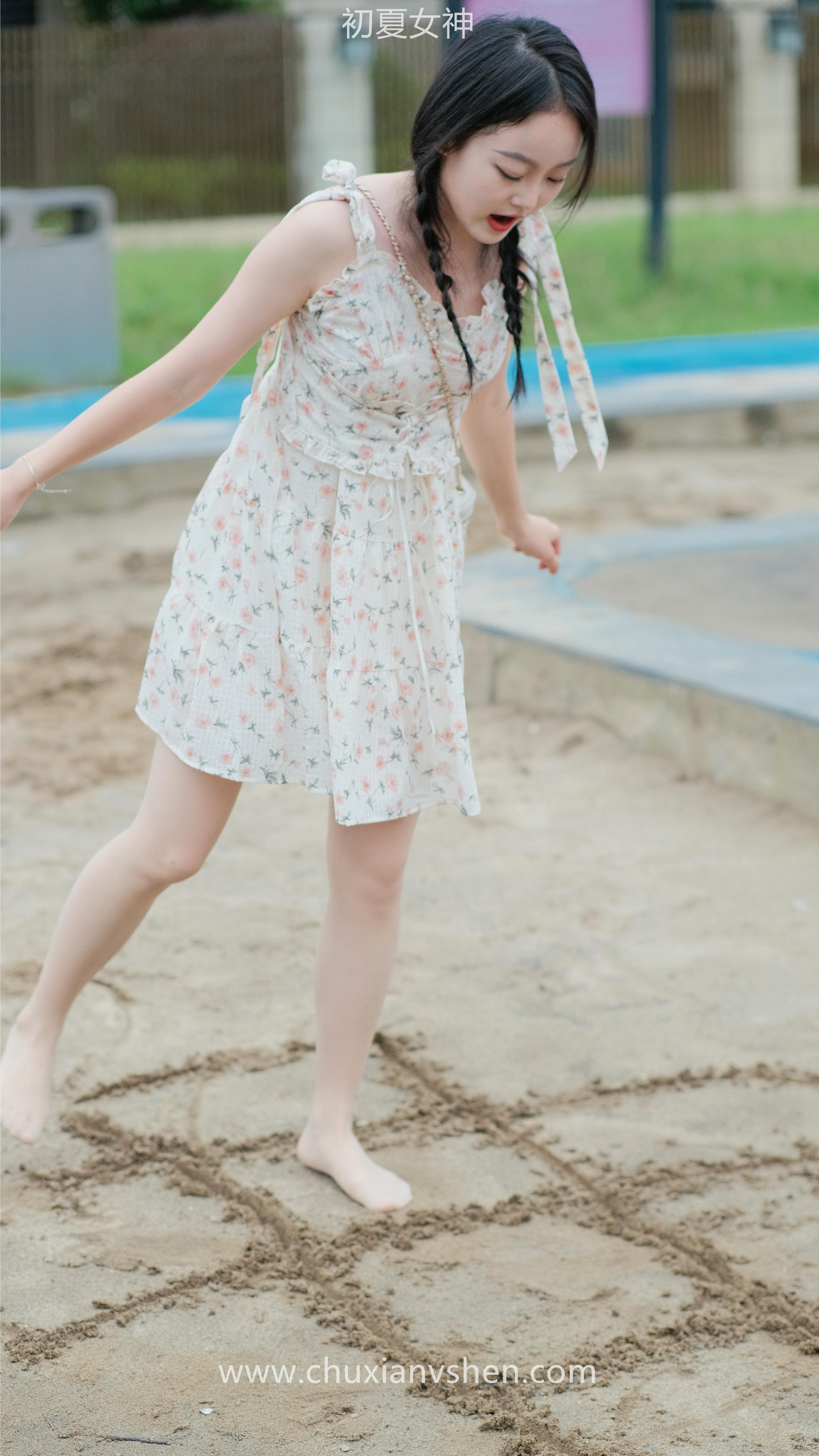 初夏女神 NO.050 双双 公园游玩[221P+1V／7.29GB]_第10集