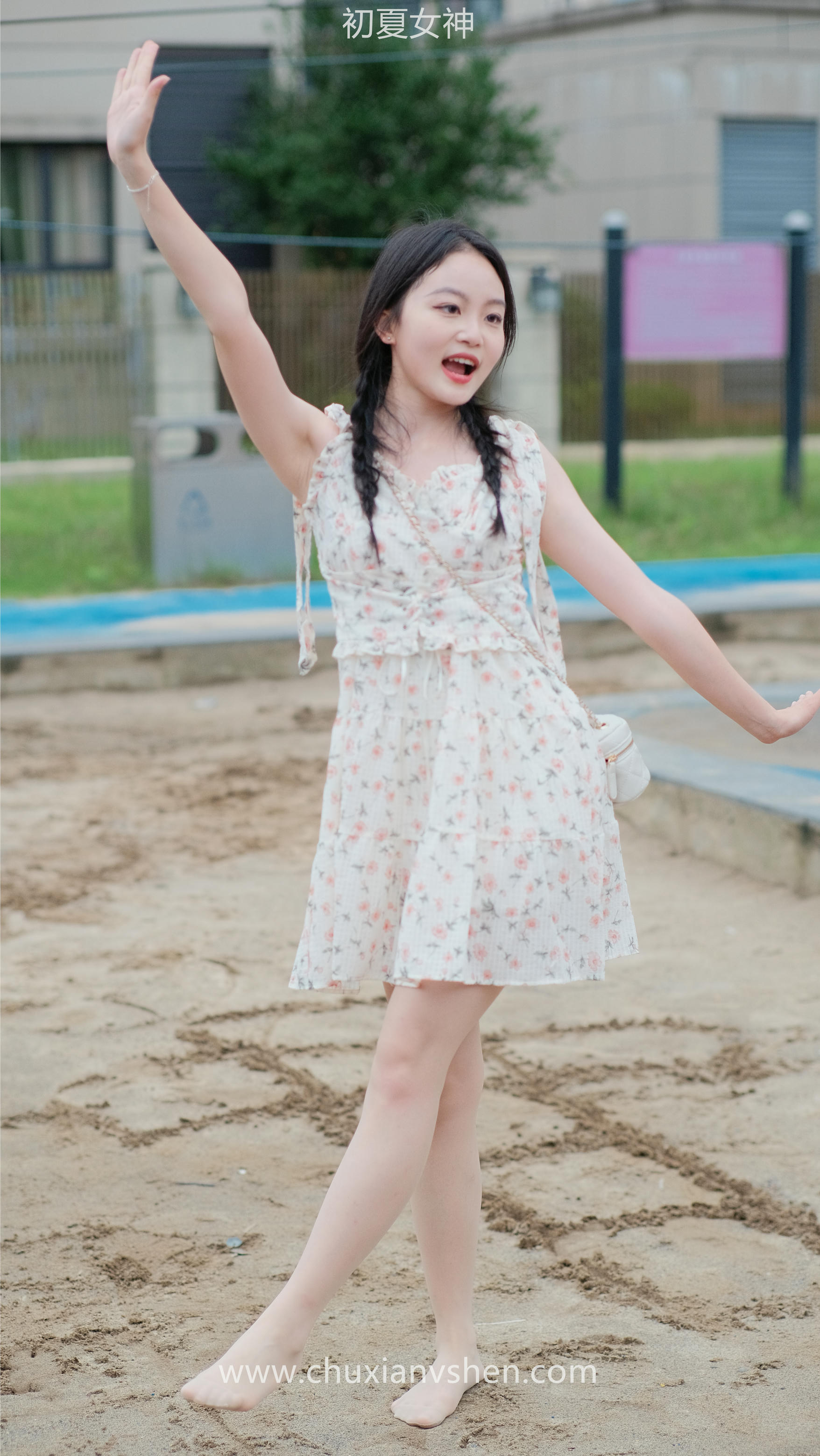 初夏女神 NO.050 双双 公园游玩[221P+1V／7.29GB]_第10集