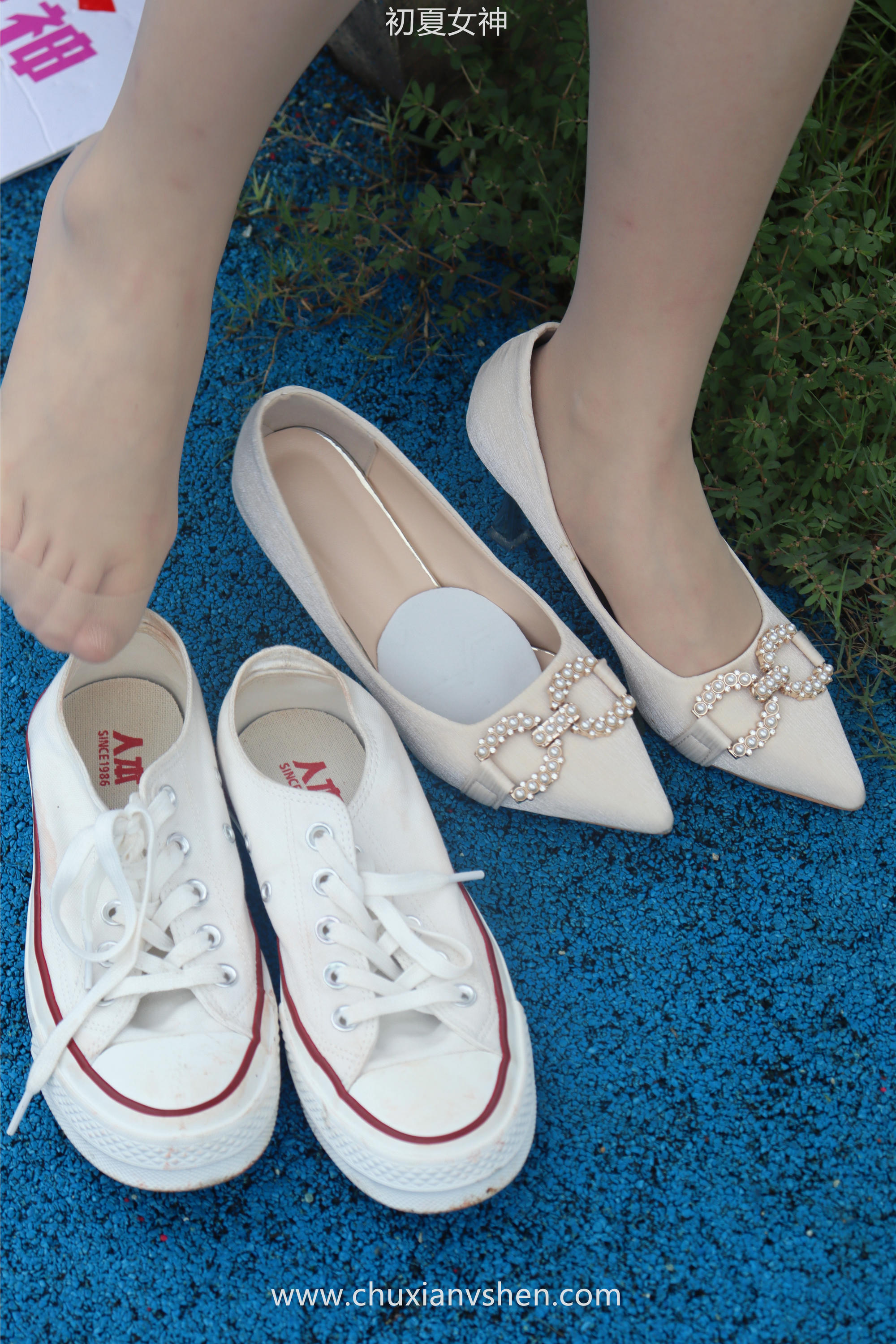 初夏女神 NO.050 双双 公园游玩[221P+1V／7.29GB]_第2集