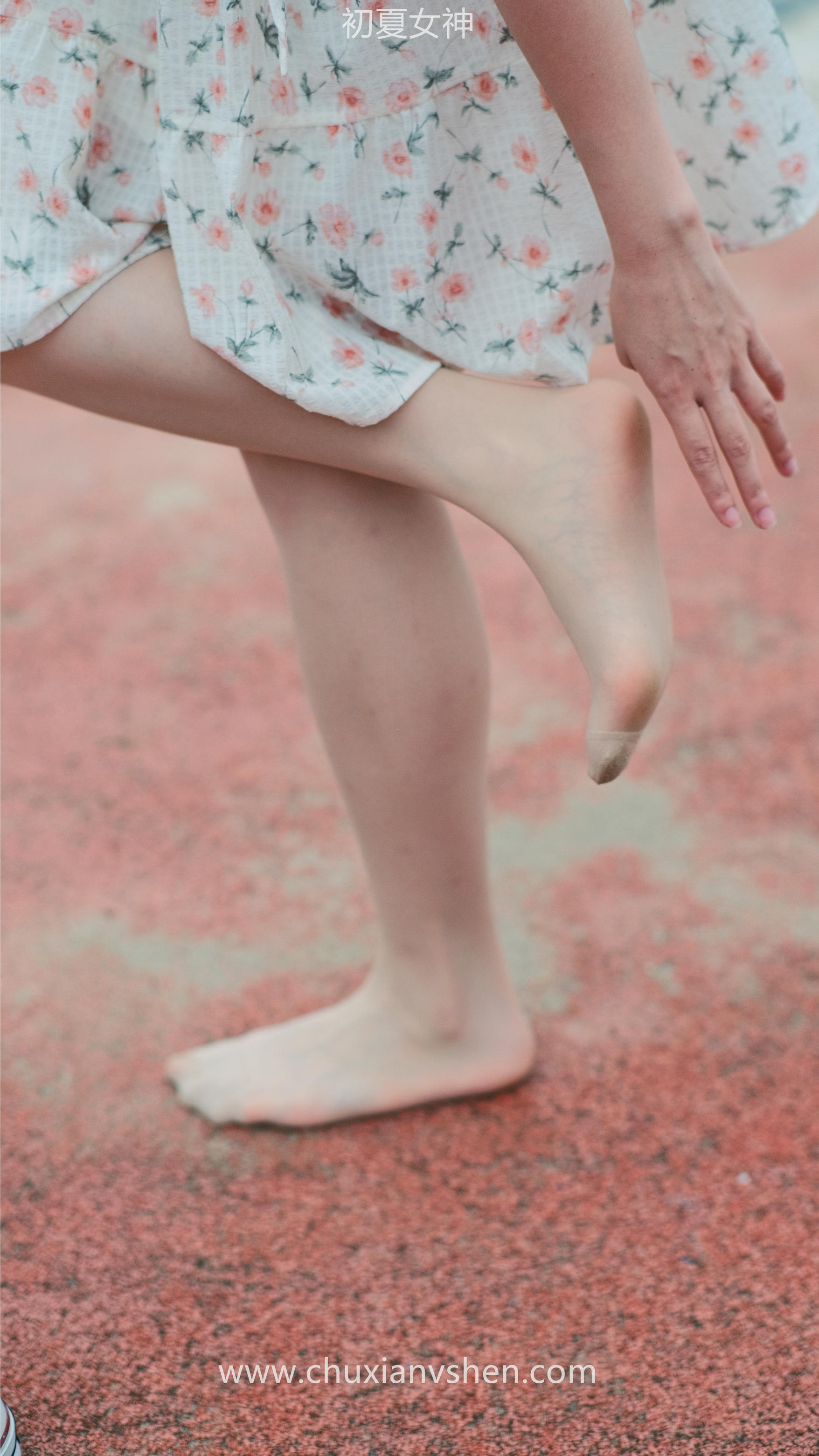 初夏女神 NO.050 双双 公园游玩[221P+1V／7.29GB]_第11集