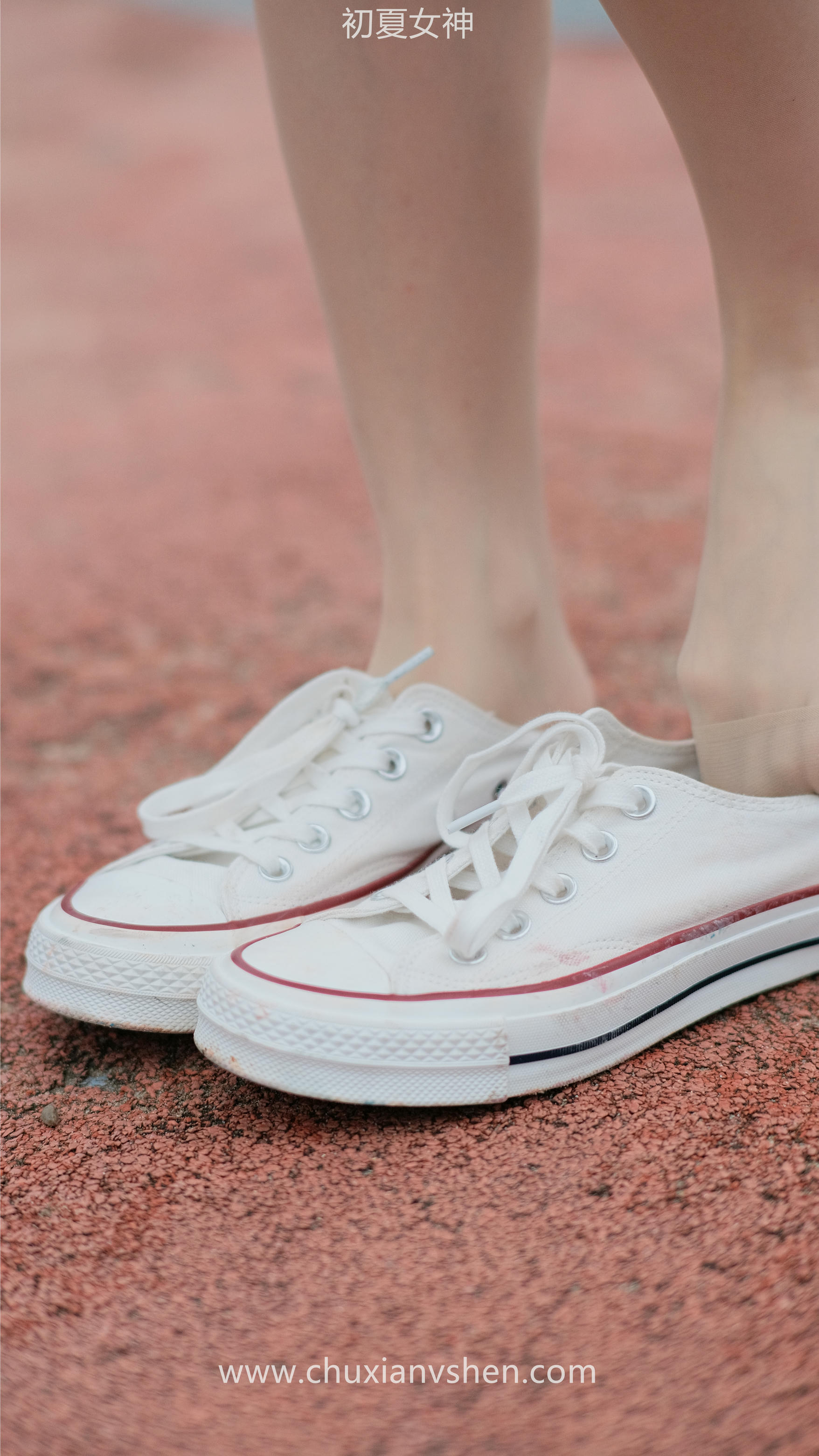 初夏女神 NO.050 双双 公园游玩[221P+1V／7.29GB]_第11集