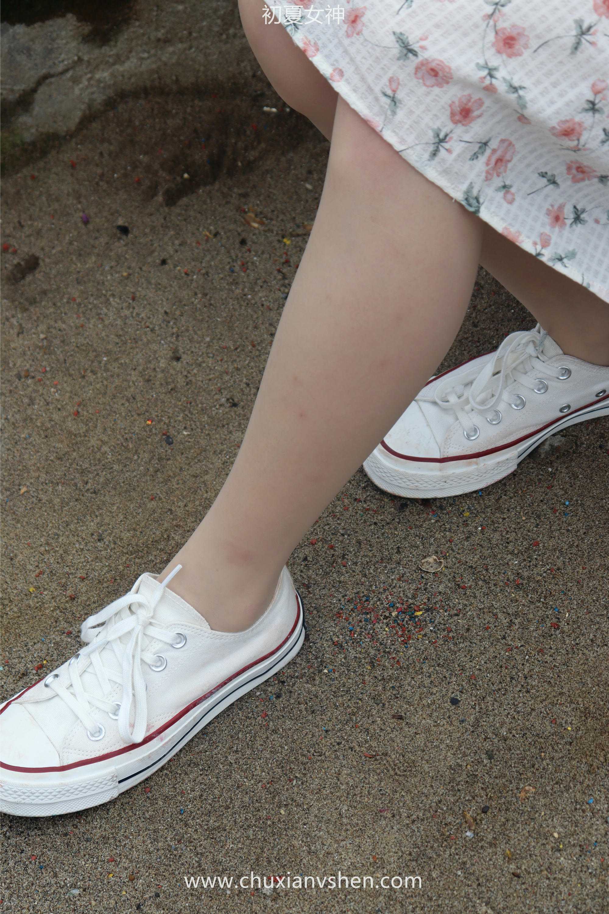 初夏女神 NO.050 双双 公园游玩[221P+1V／7.29GB]_第5集